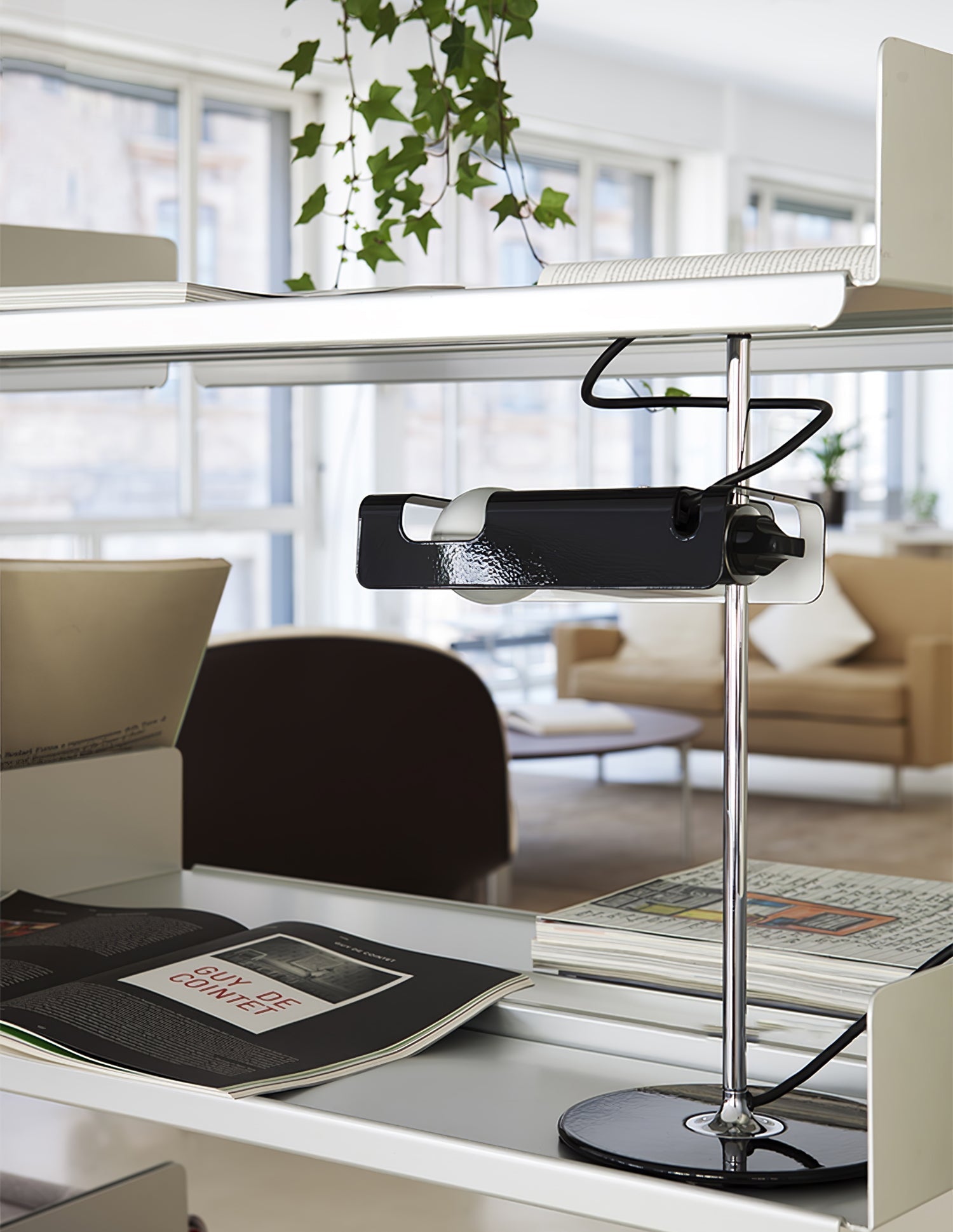 Lumousin Futuristic Table Lamp-Neutral Decor