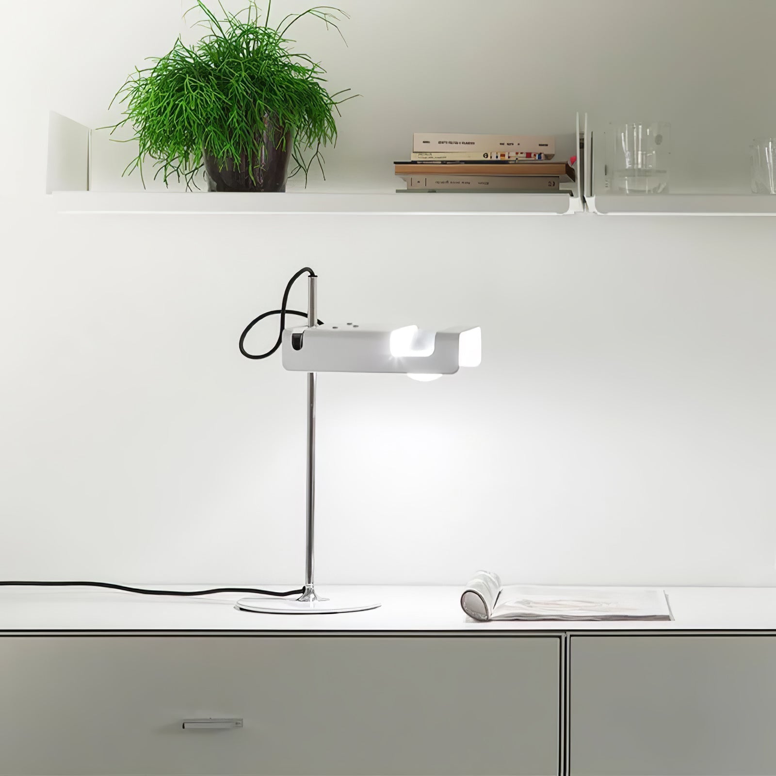 Lumousin Futuristic Table Lamp-Neutral Decor