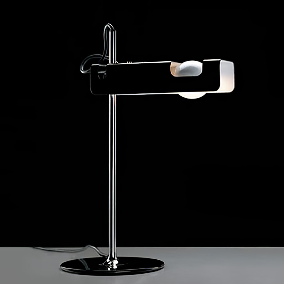 Lumousin Futuristic Table Lamp-Neutral Decor