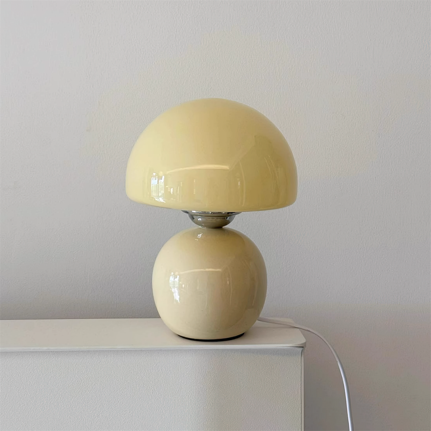 Roselyn Table Lamp