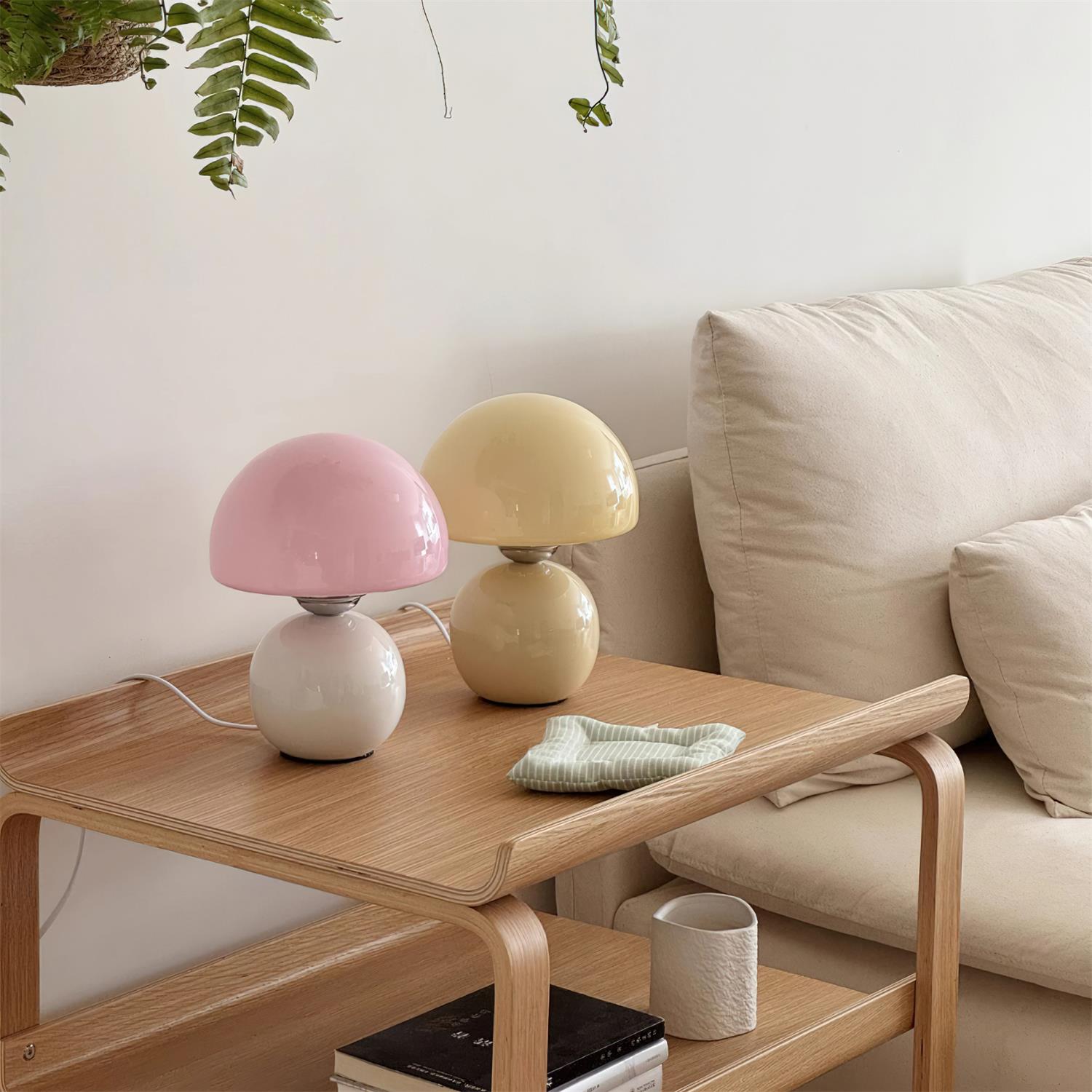 Roselyn Table Lamp