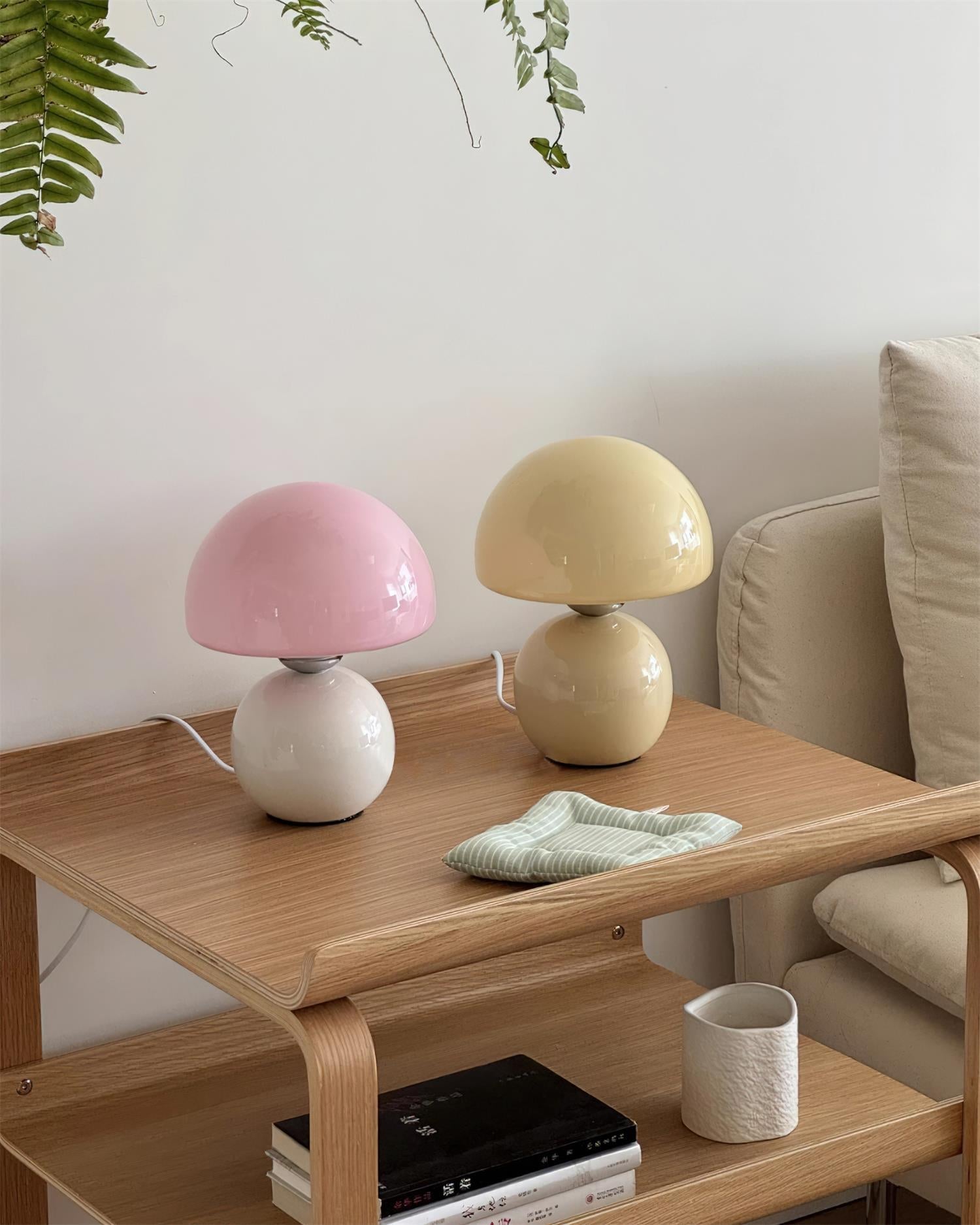 Roselyn Table Lamp