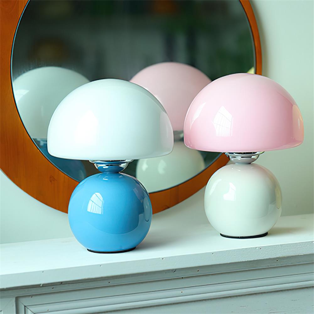 Roselyn Table Lamp