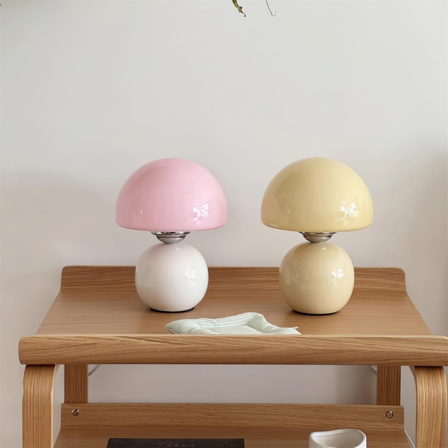 Roselyn Table Lamp