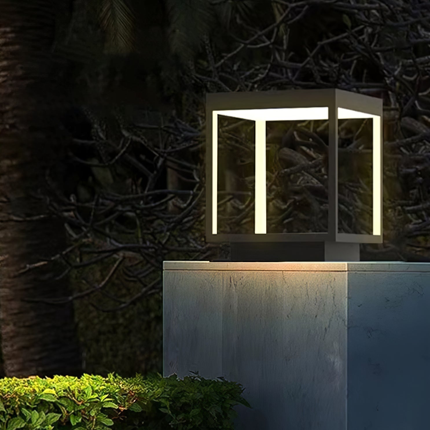 Odenis Steel Classic Table Lamp-Neutral Decor