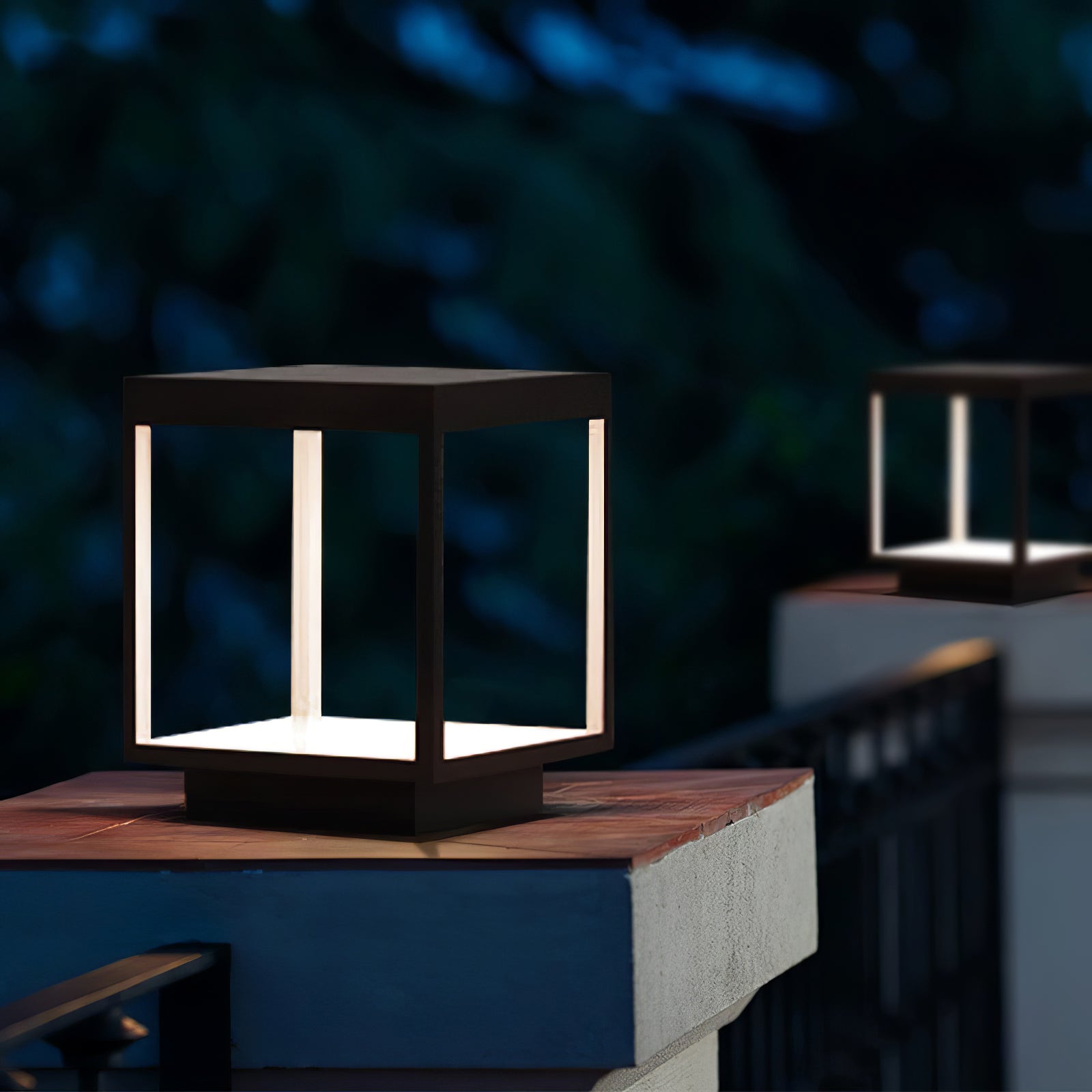 Odenis Steel Classic Table Lamp-Neutral Decor