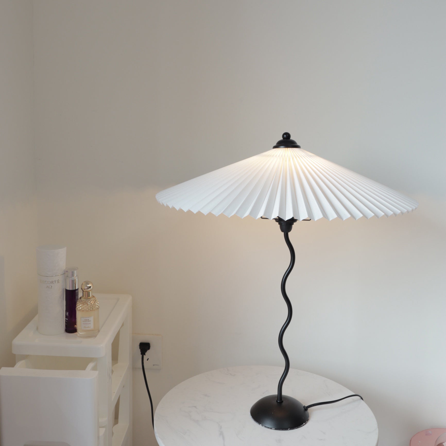 Vioro Fabric Table Lamp-Neutral Decor