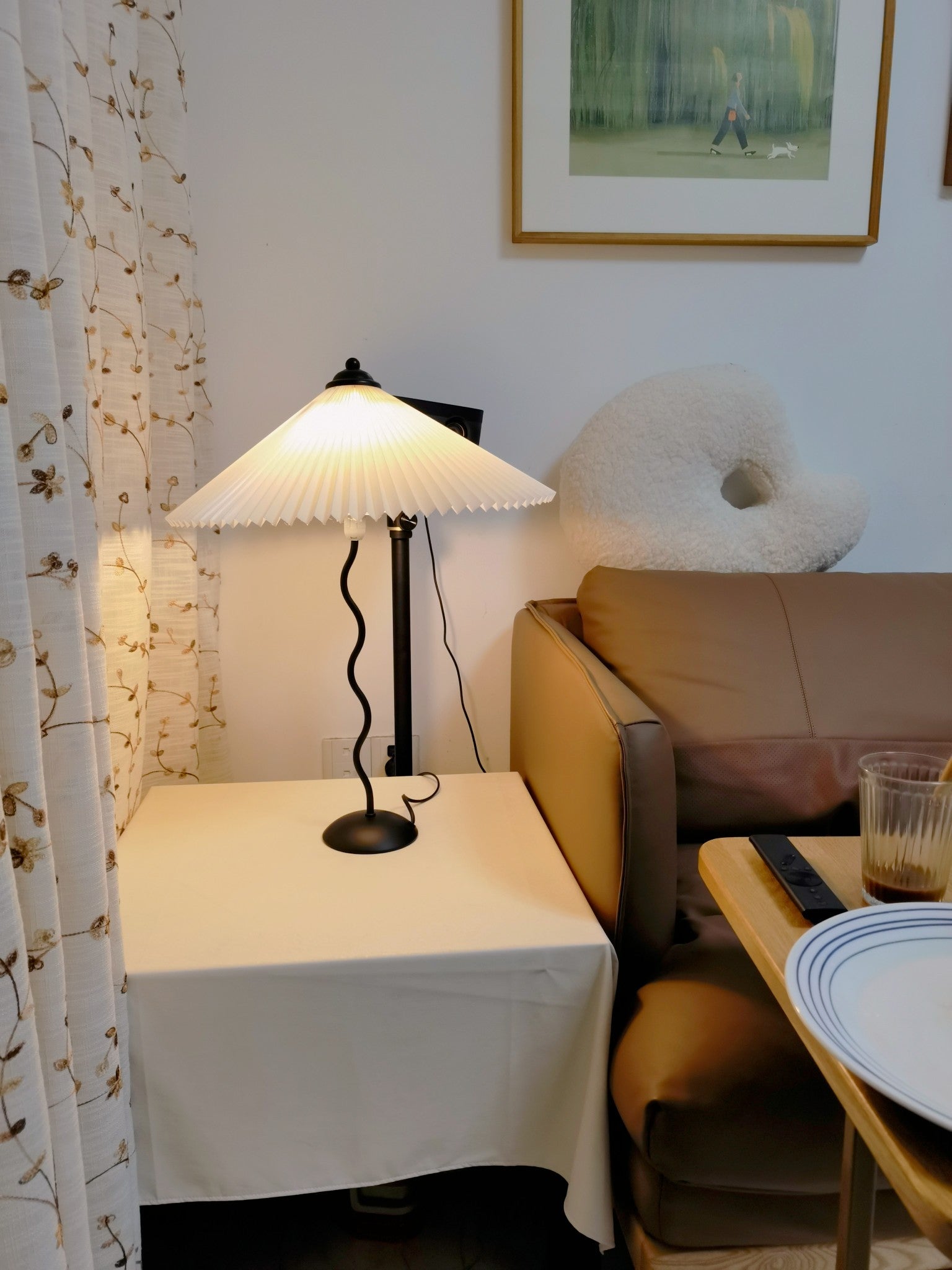 Vioro Fabric Table Lamp-Neutral Decor