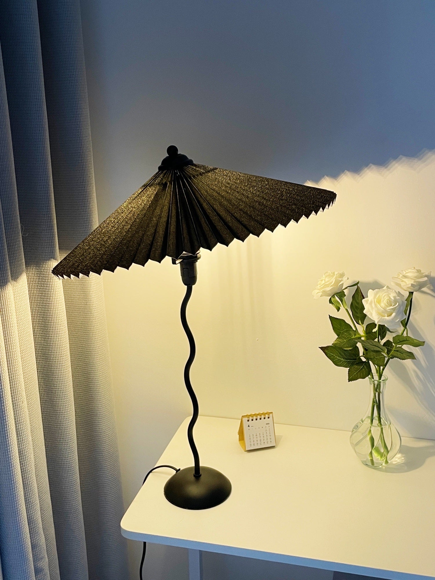 Vioro Fabric Table Lamp-Neutral Decor