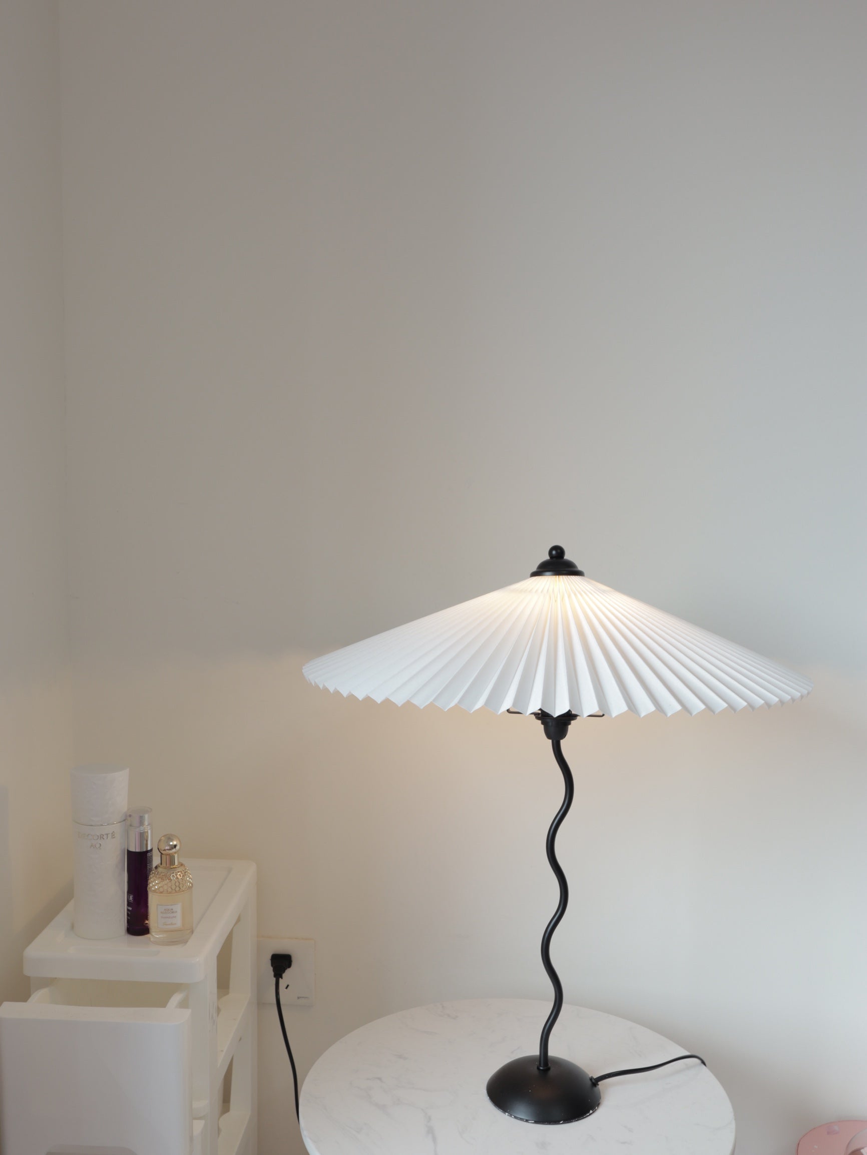 Vioro Fabric Table Lamp-Neutral Decor