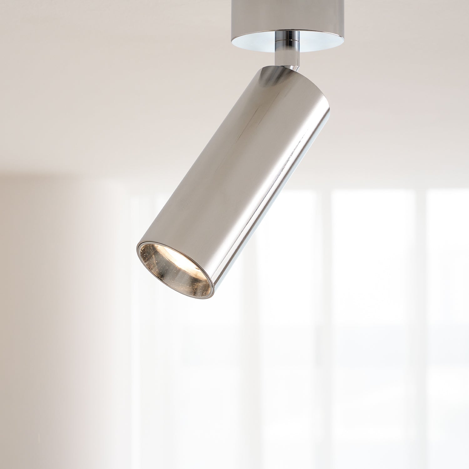 Stanly spotlight in silver finish, bottom view showing the light source.