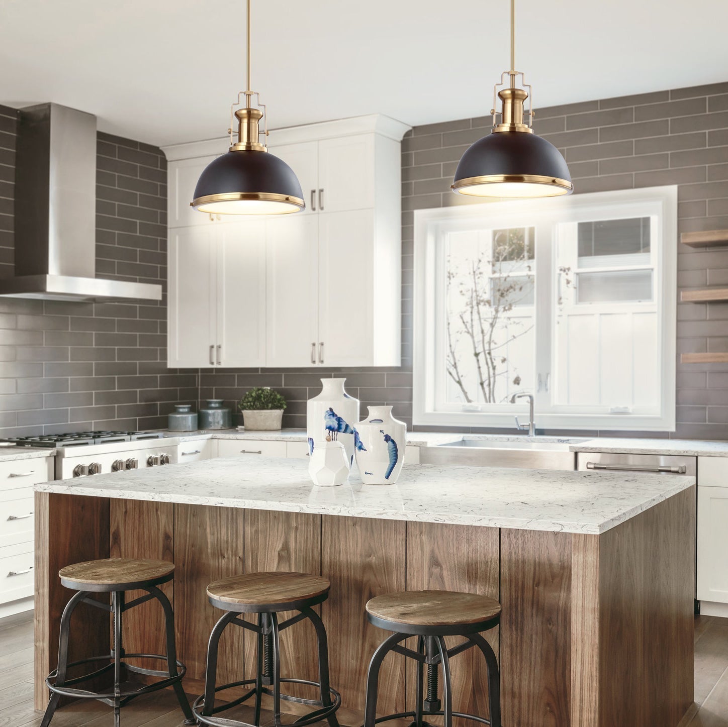 Side profile of the white Staub Pendant Lamp.