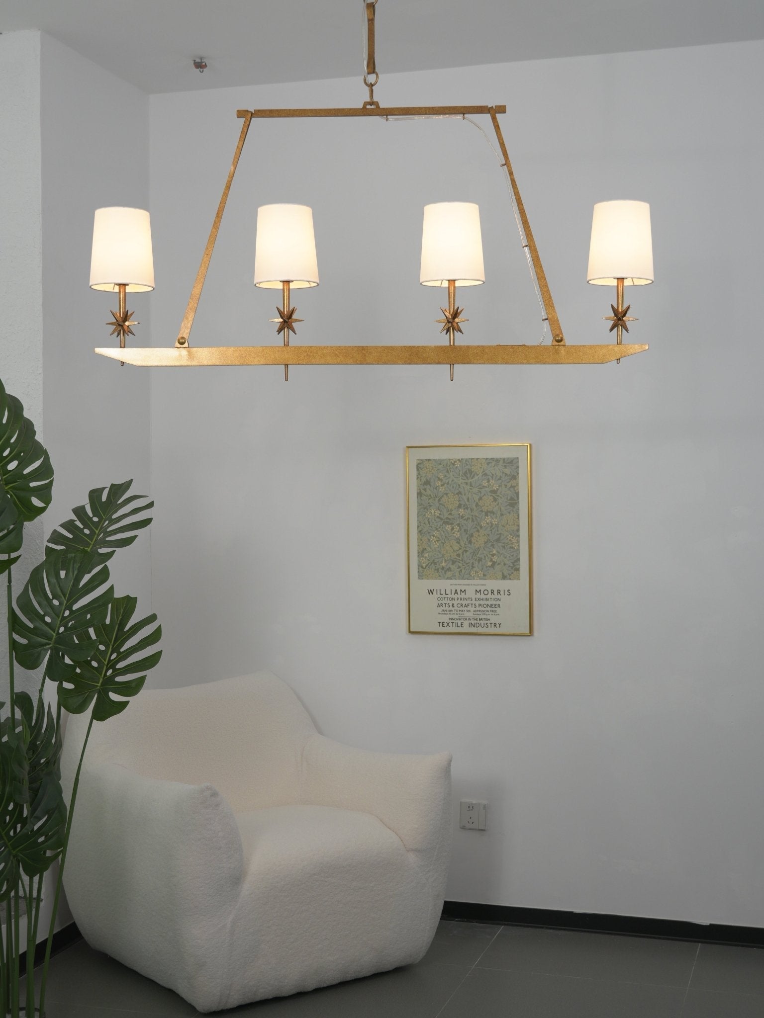 Lynve Brass Elegant Stellar Linear Chandelier-Neutral Decor
