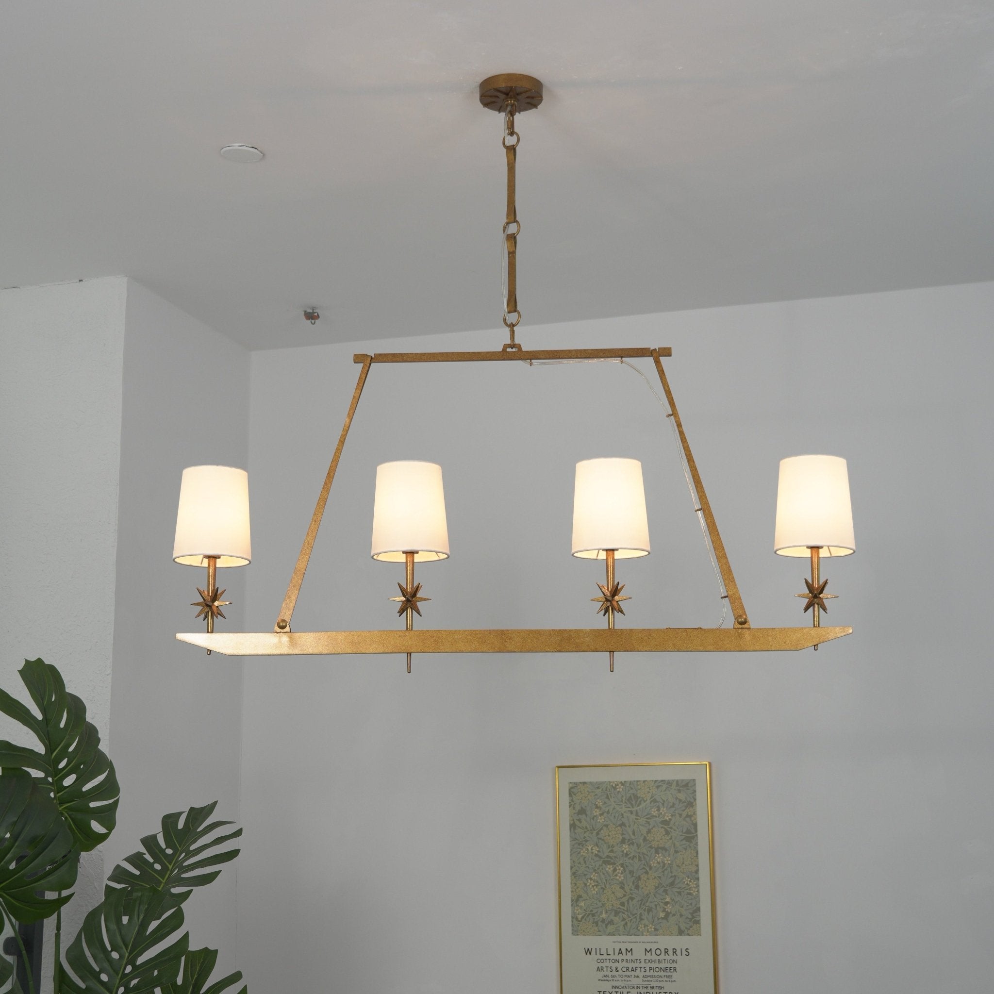 Lynve Brass Elegant Stellar Linear Chandelier-Neutral Decor