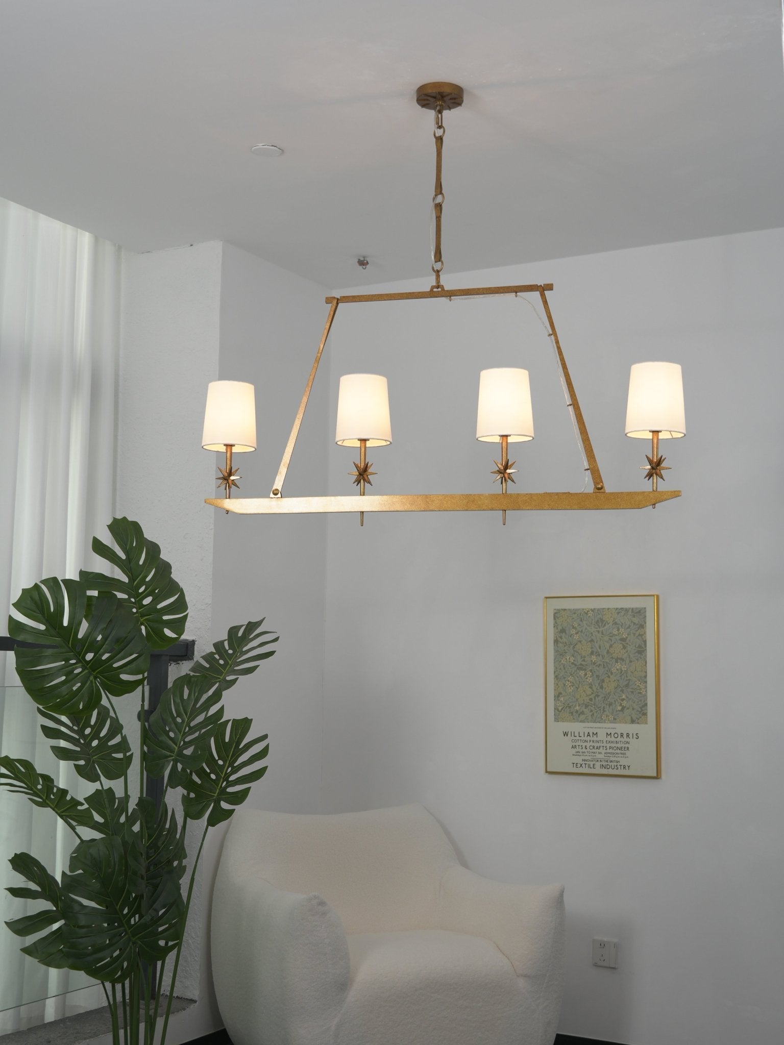 Lynve Brass Elegant Stellar Linear Chandelier-Neutral Decor