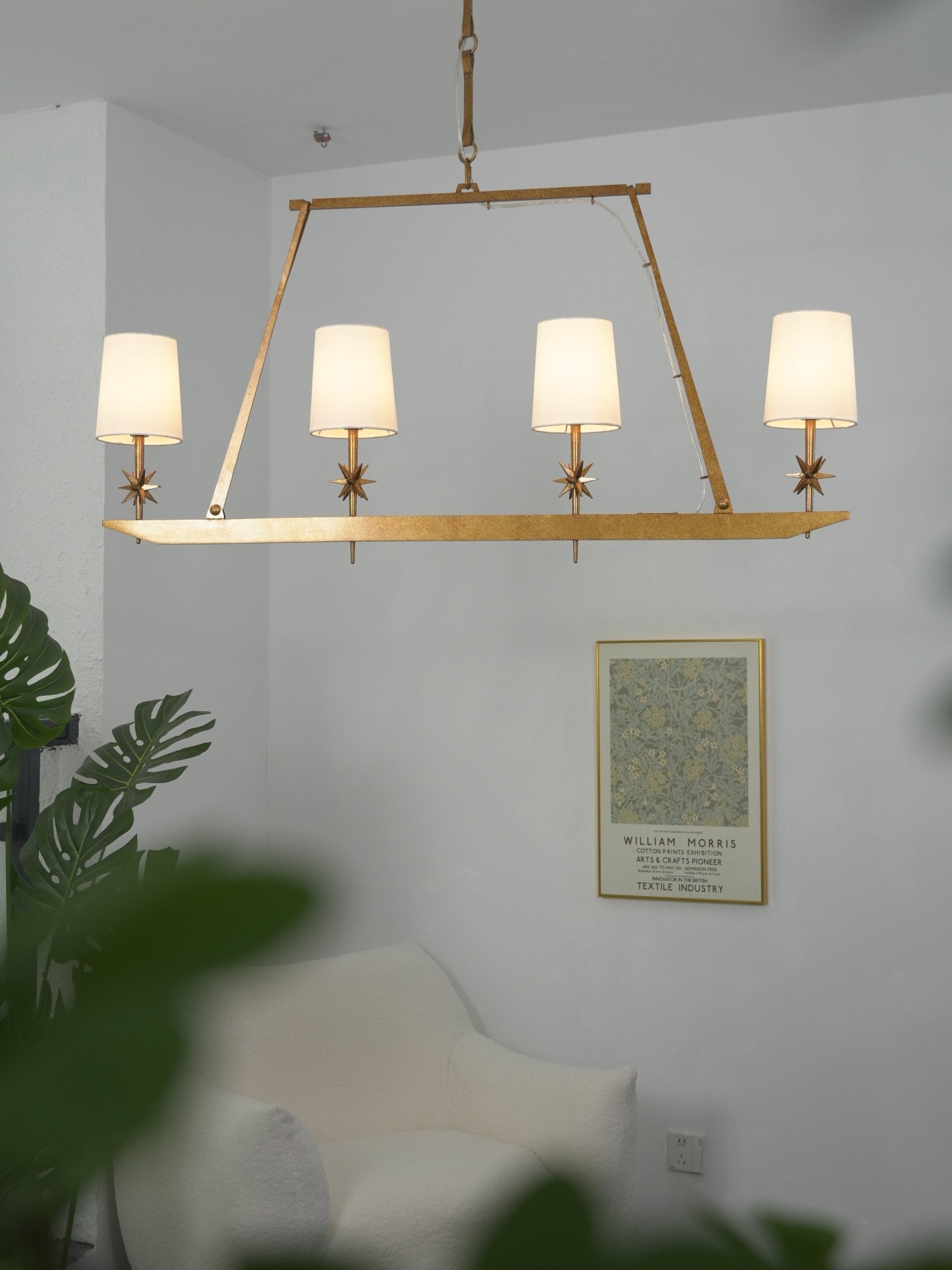 Lynve Brass Elegant Stellar Linear Chandelier-Neutral Decor