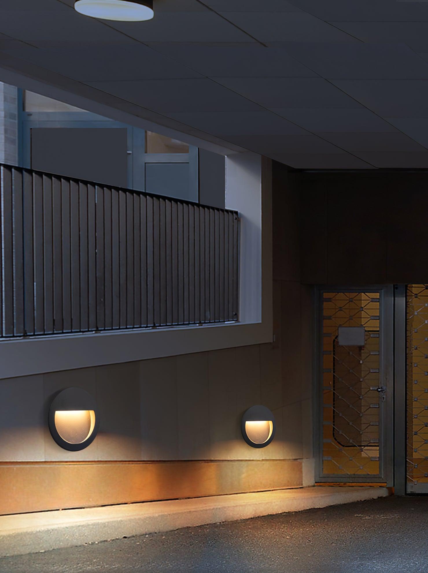 Veo Acrylic Minimalist Wall Lamp-Neutral Decor