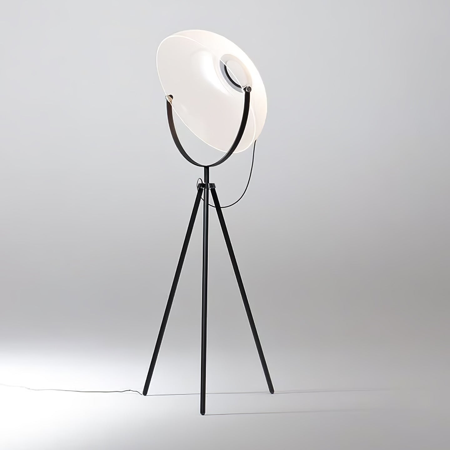 Zasolyra Tripod Floor Lamp-Neutral Decor