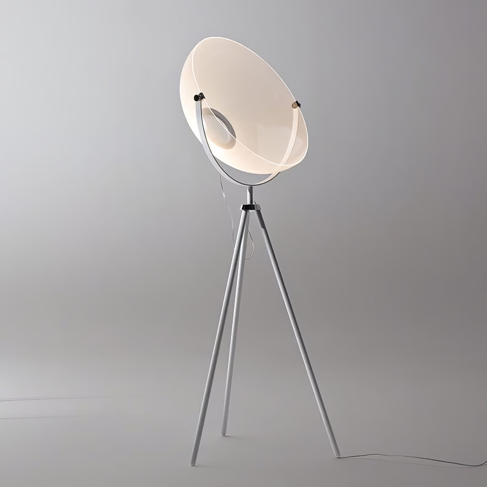 Zasolyra Tripod Floor Lamp-Neutral Decor
