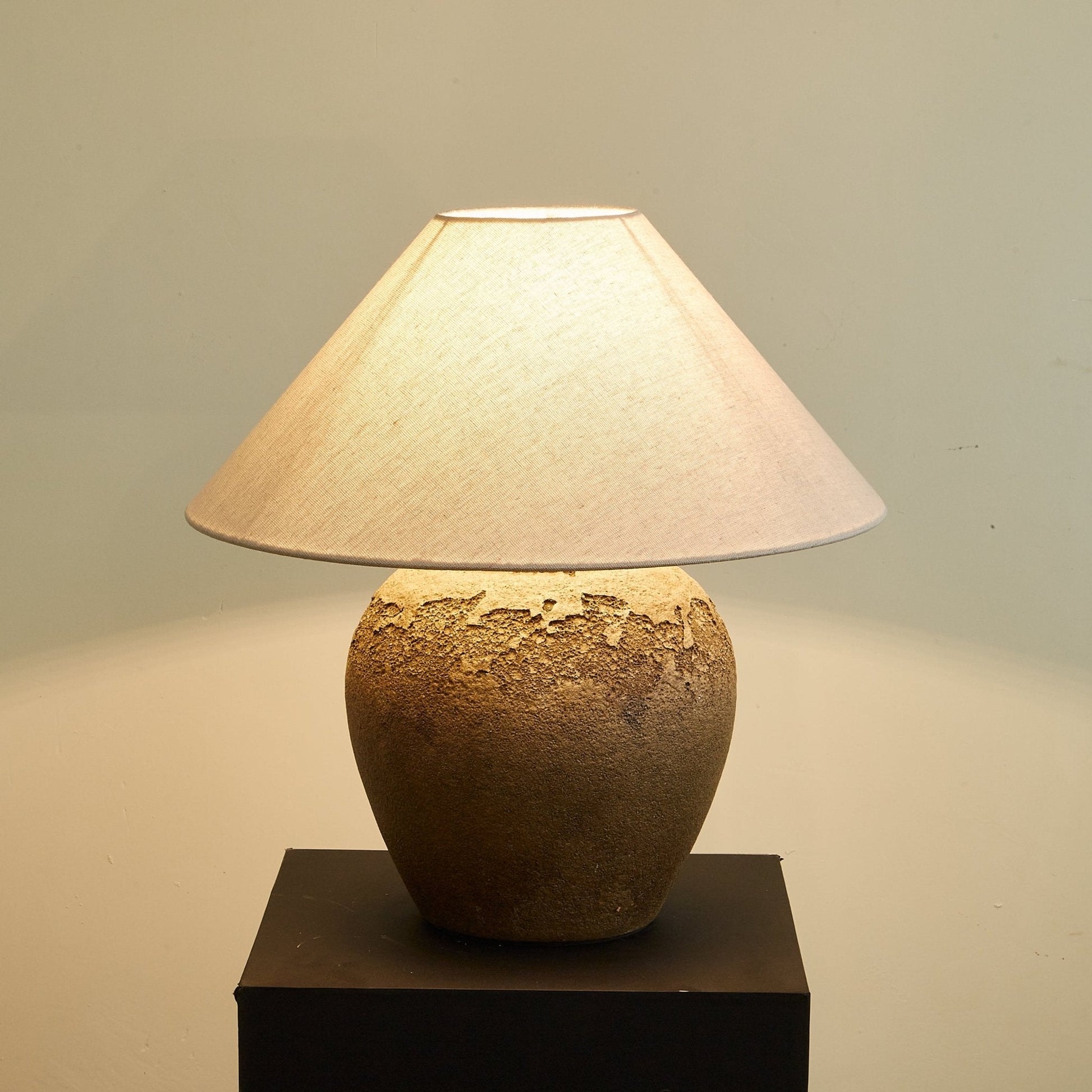 Enid Modern Ceramics Table Lamp-Neutral Decor