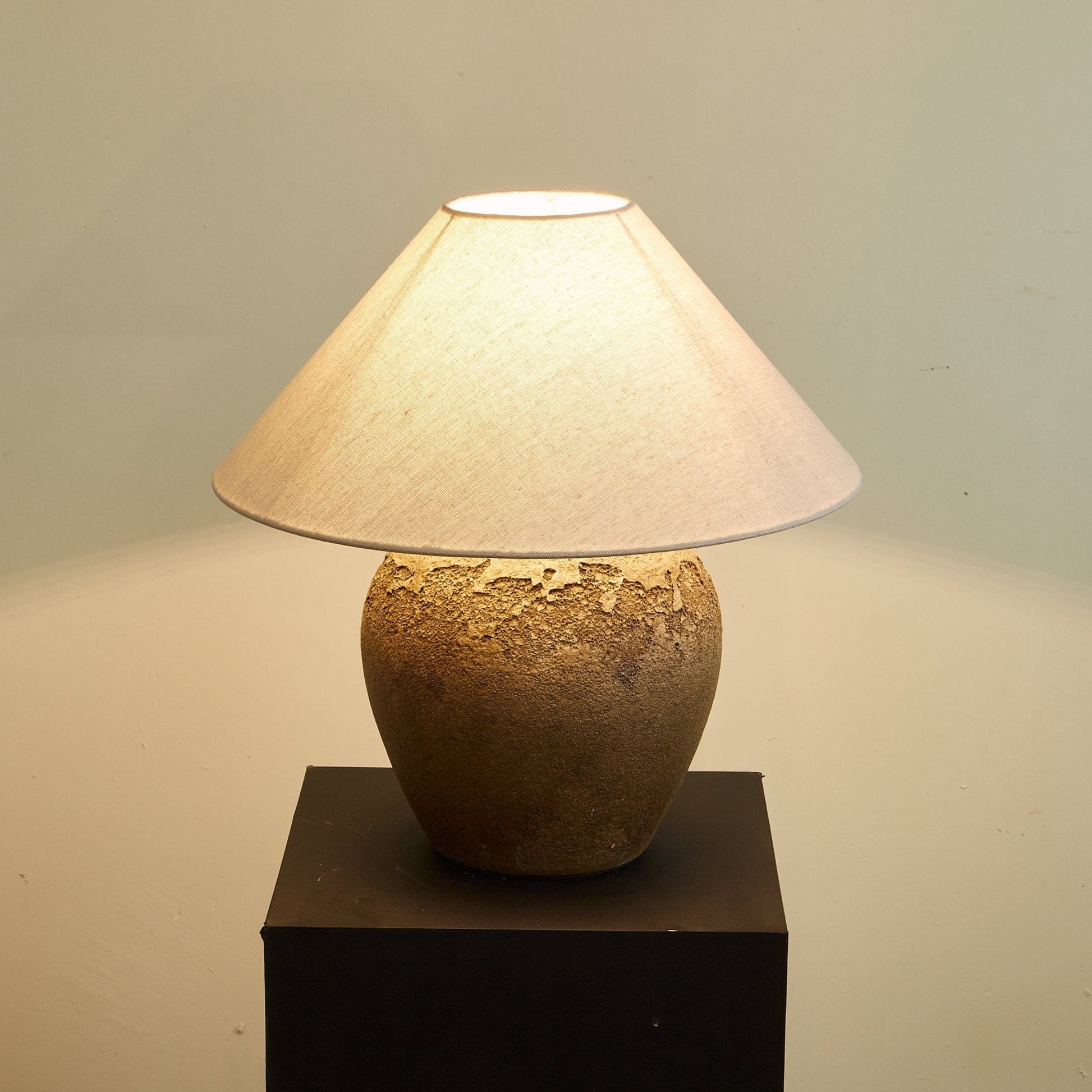 Enid Modern Ceramics Table Lamp-Neutral Decor