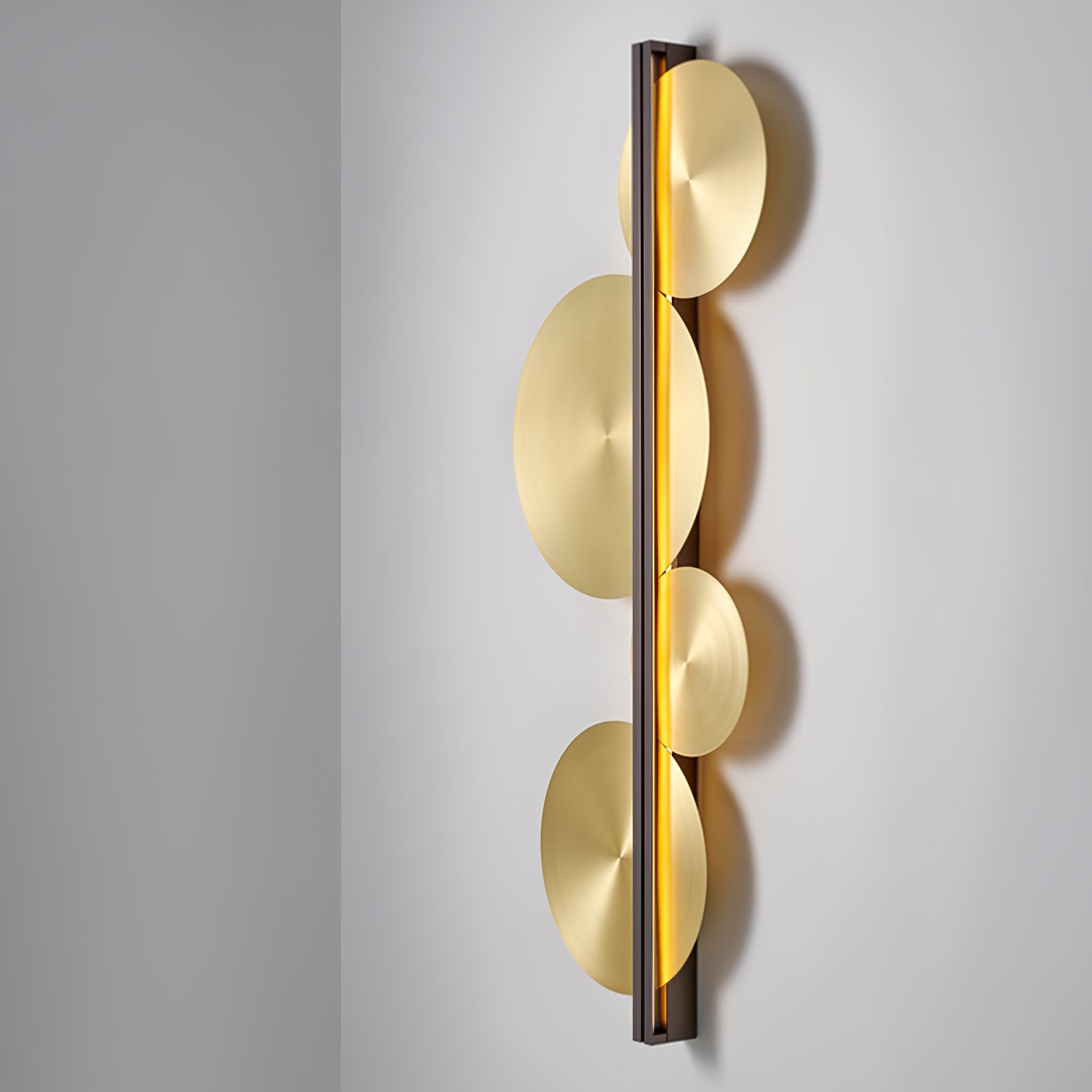 Lustra Wall Lamp Gold Circular Sculptural-Neutral Decor