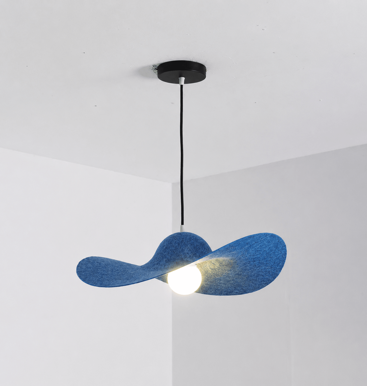 Willa Pendant Light