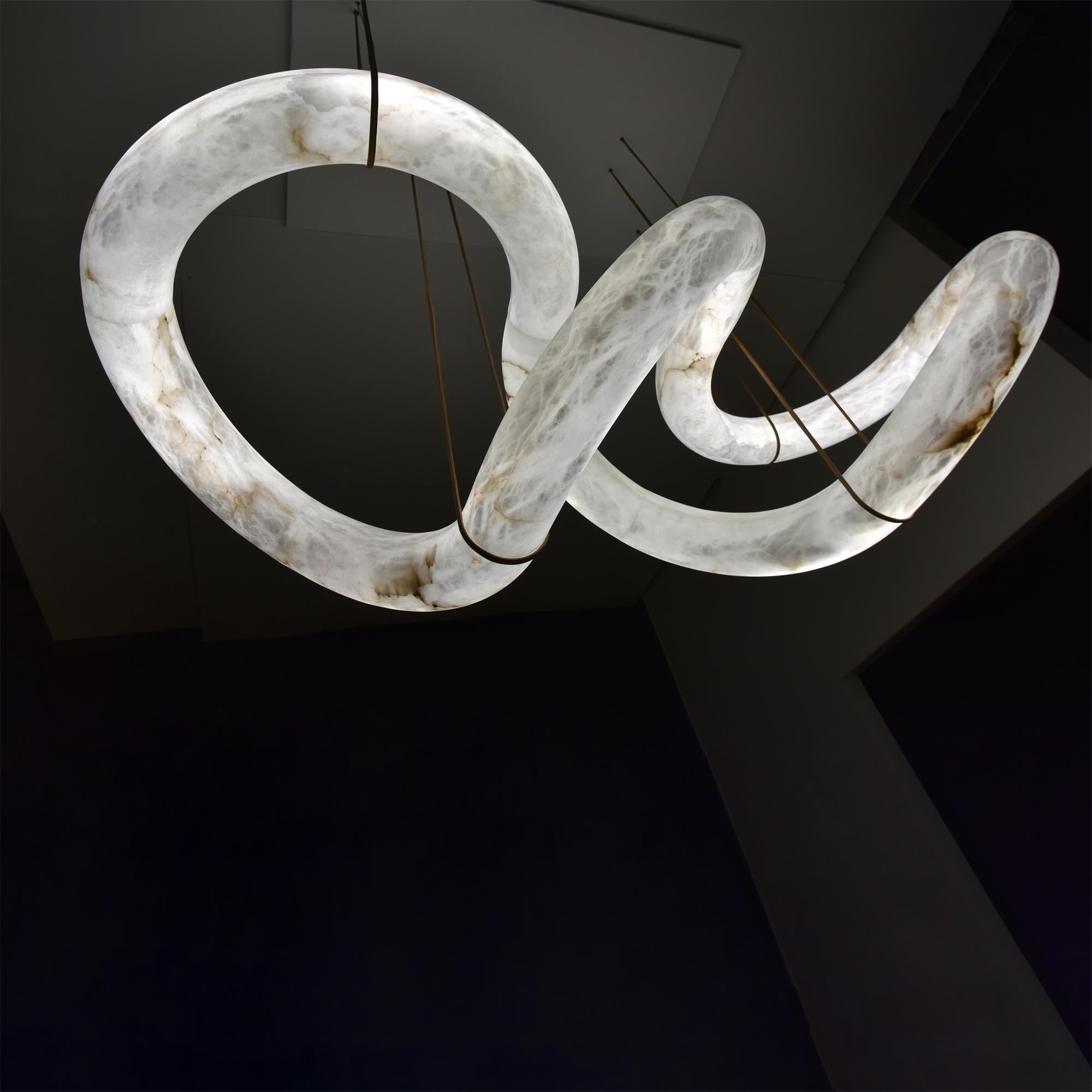 Mithos Curved Alabaster Pendant Light-Neutral Decor