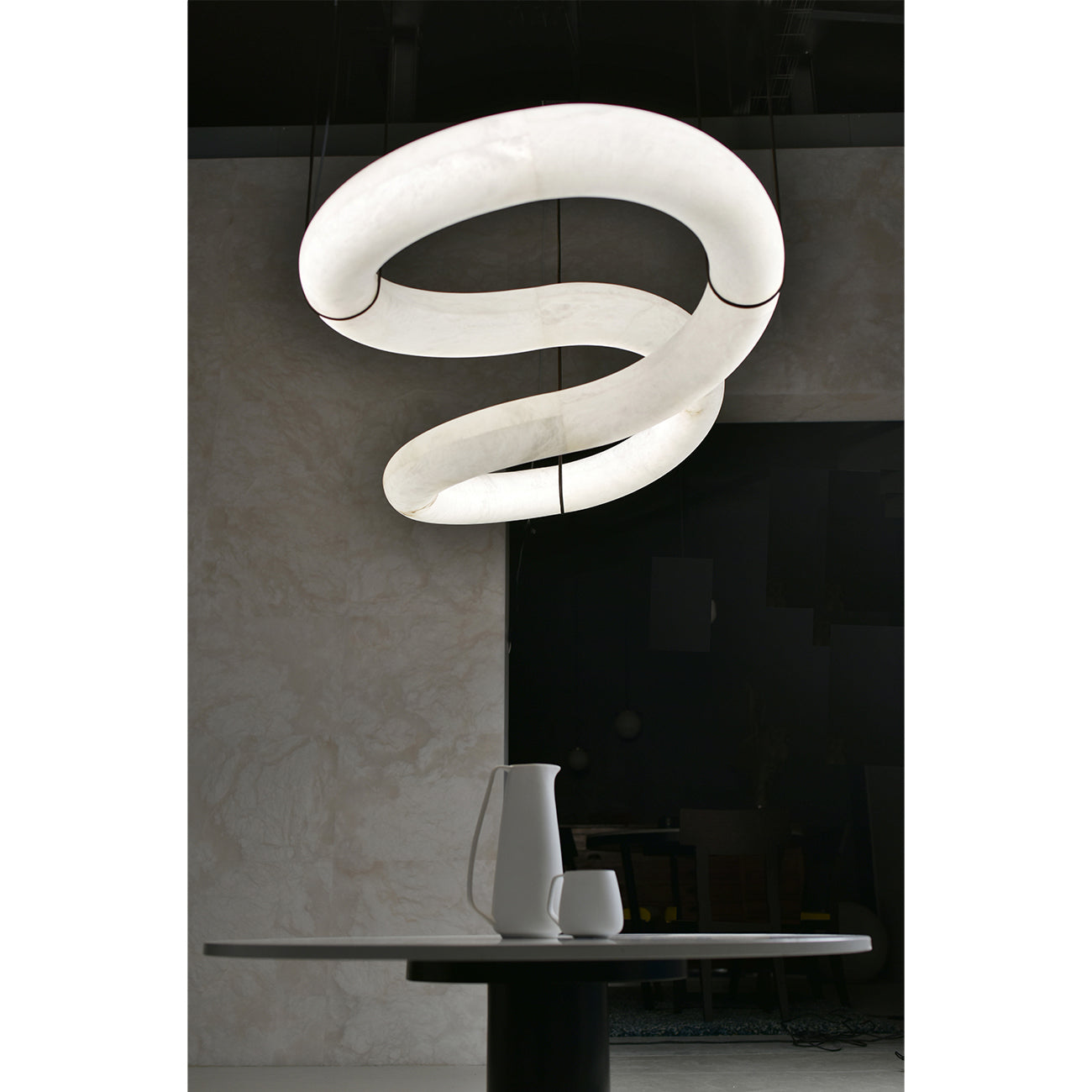 Mithos Curved Alabaster Pendant Light-Neutral Decor
