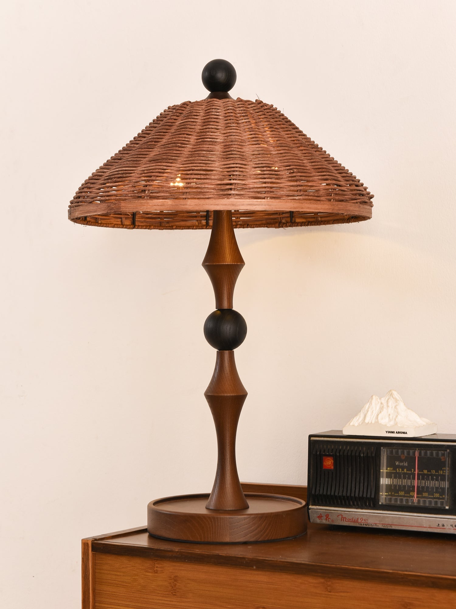 Miran Wood Rattan Vintage Table Lamp-Neutral Decor