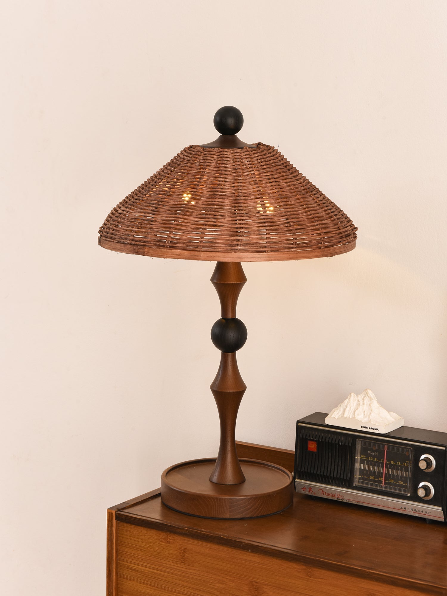 Miran Wood Rattan Vintage Table Lamp-Neutral Decor
