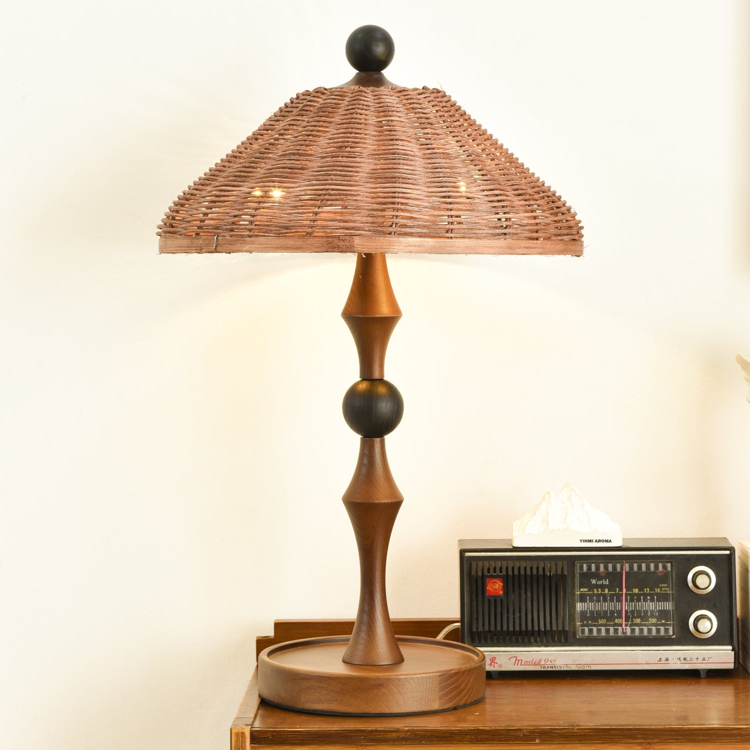 Miran Wood Rattan Vintage Table Lamp-Neutral Decor