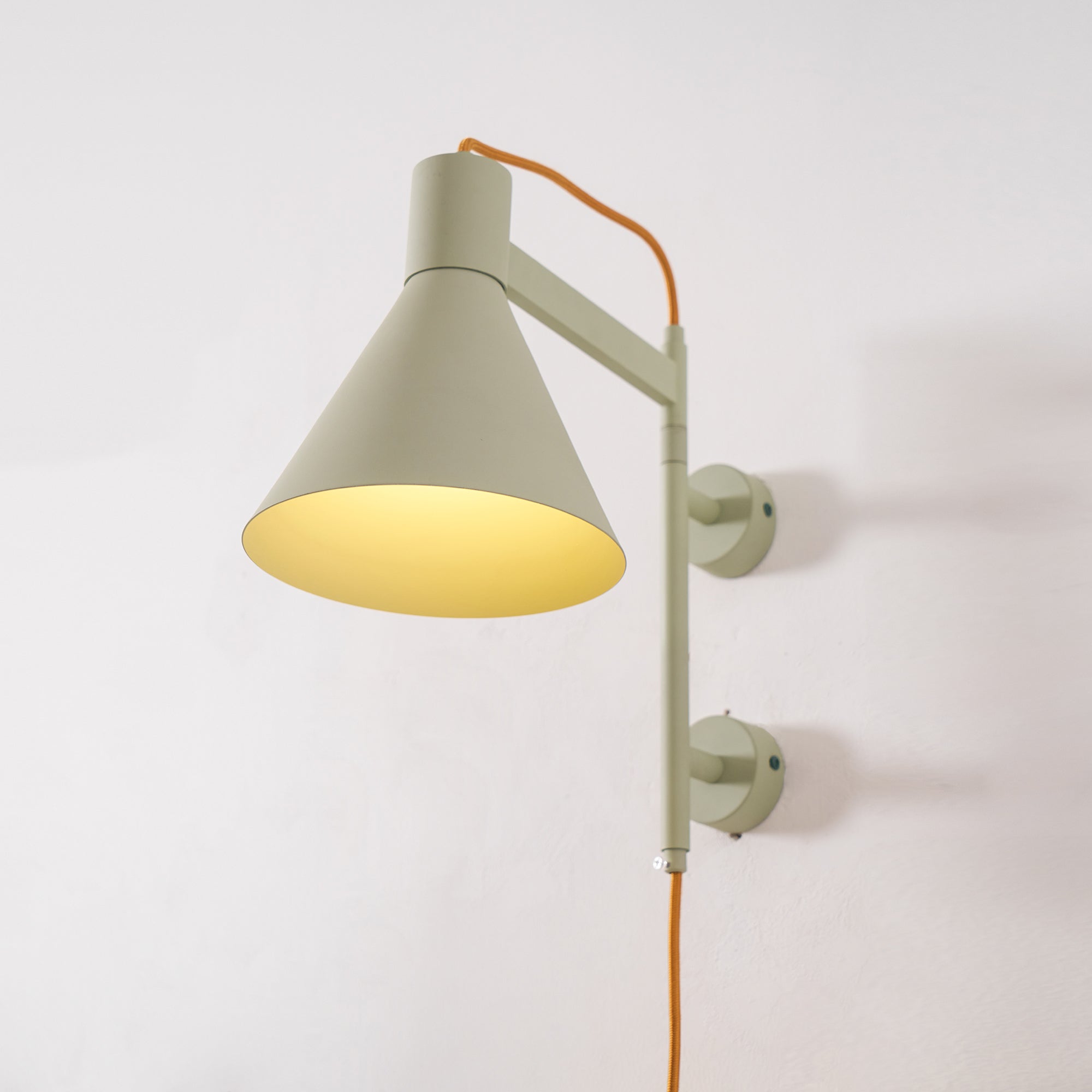 Elara Wall Lamp