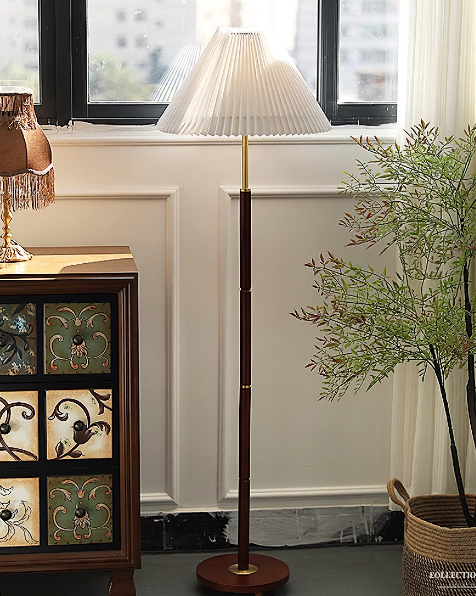 Elara Floor Lamp