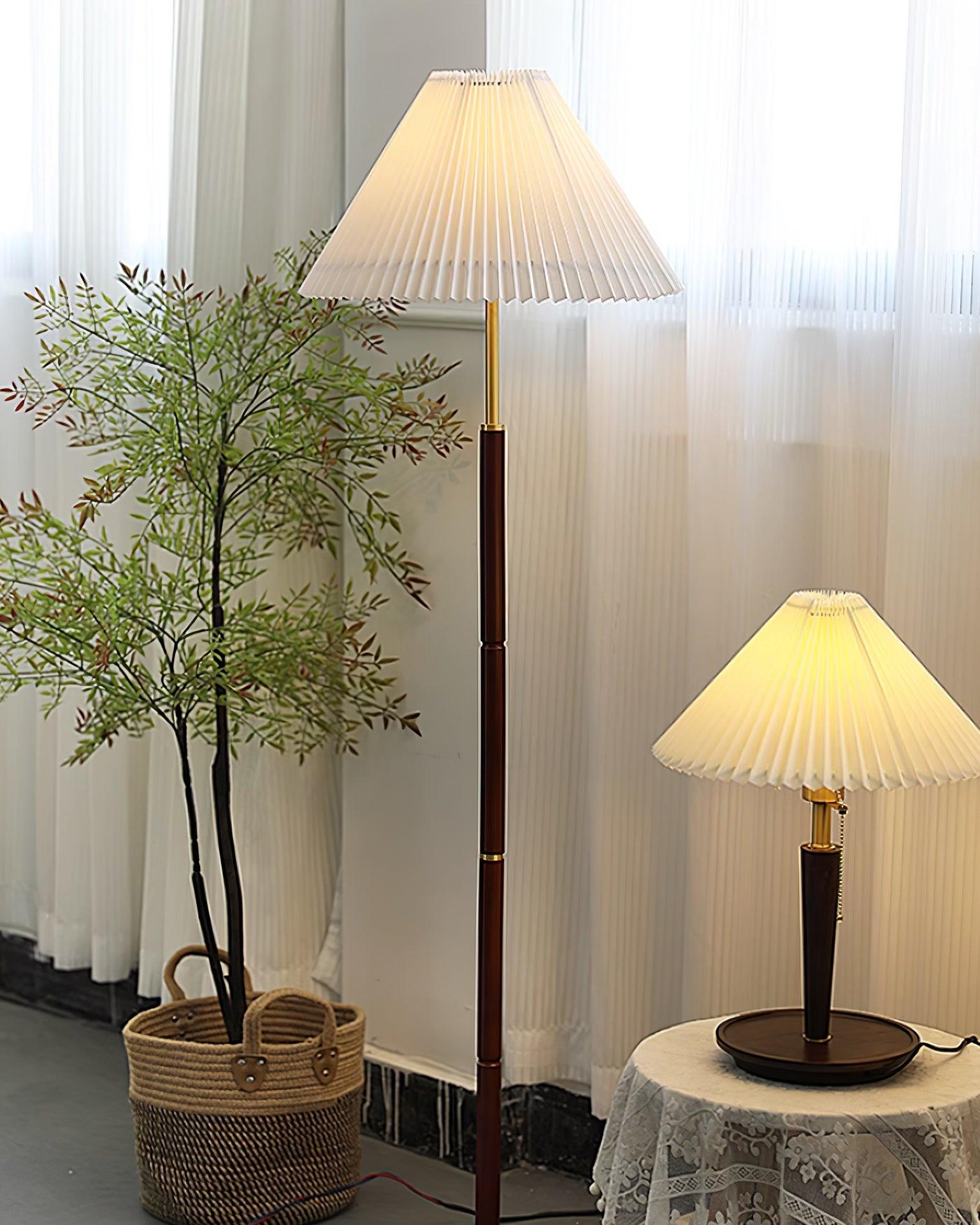 Elara Floor Lamp