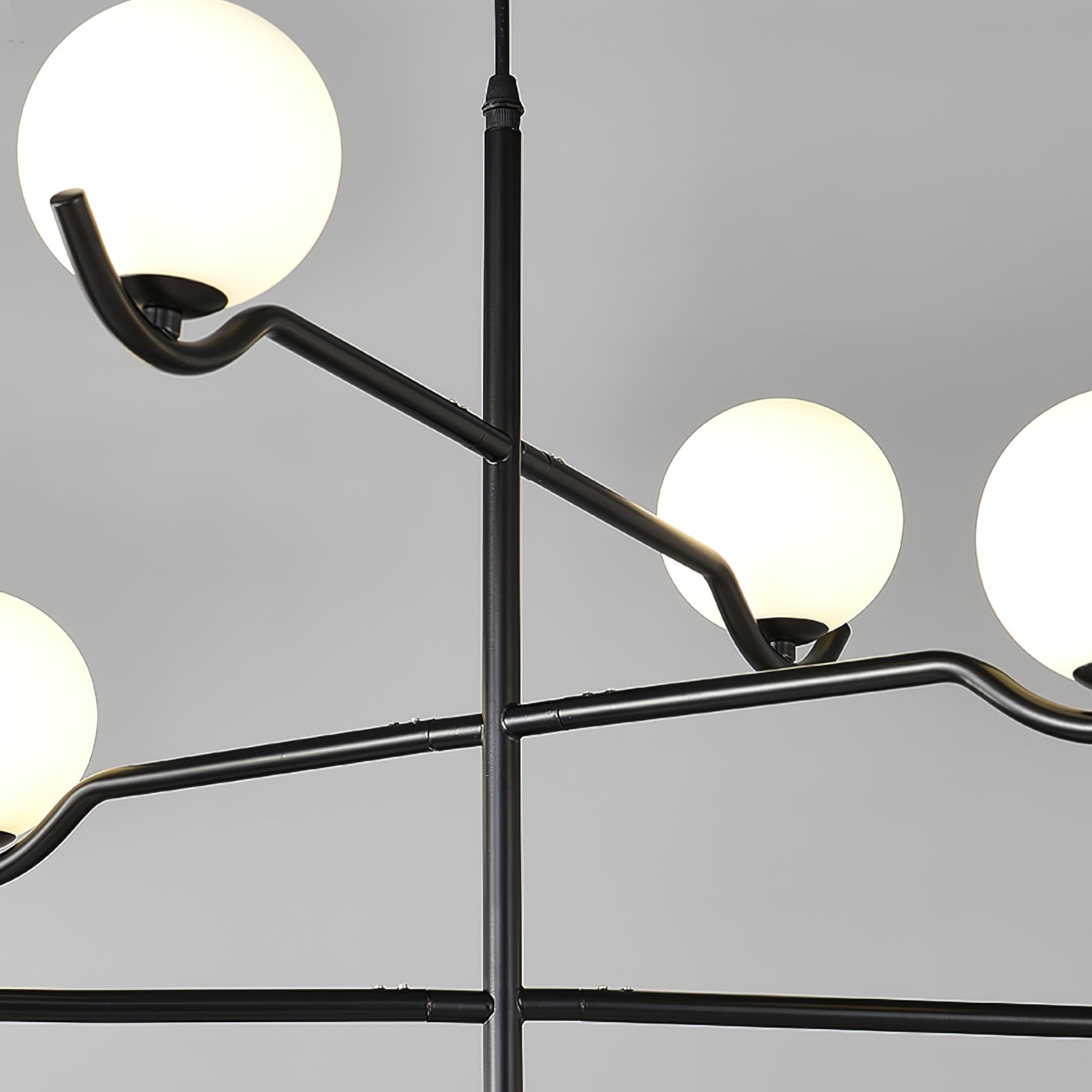 Fayno White Globe Chandelier