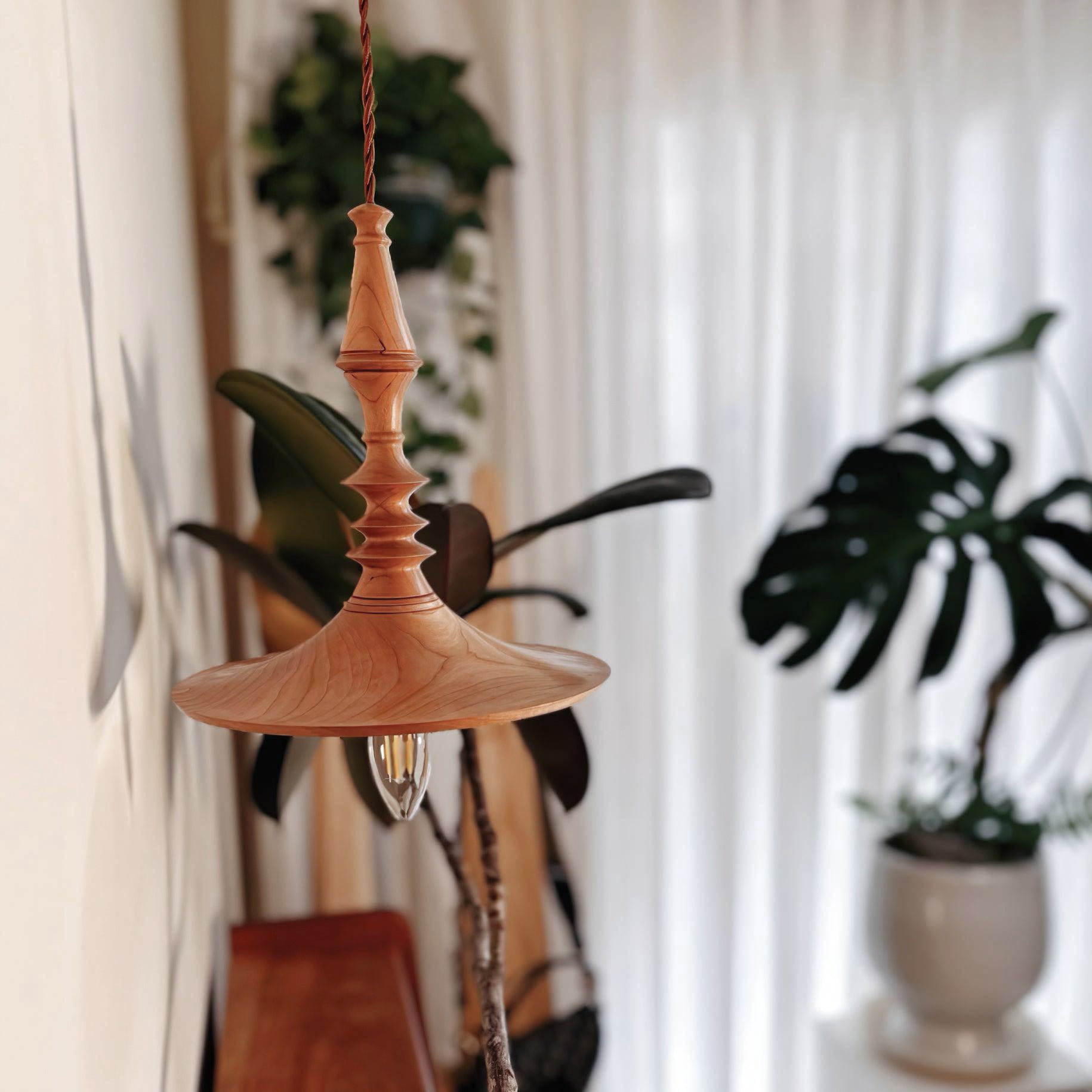Tessira Wood Industrial Pendant Lamp-Neutral Decor