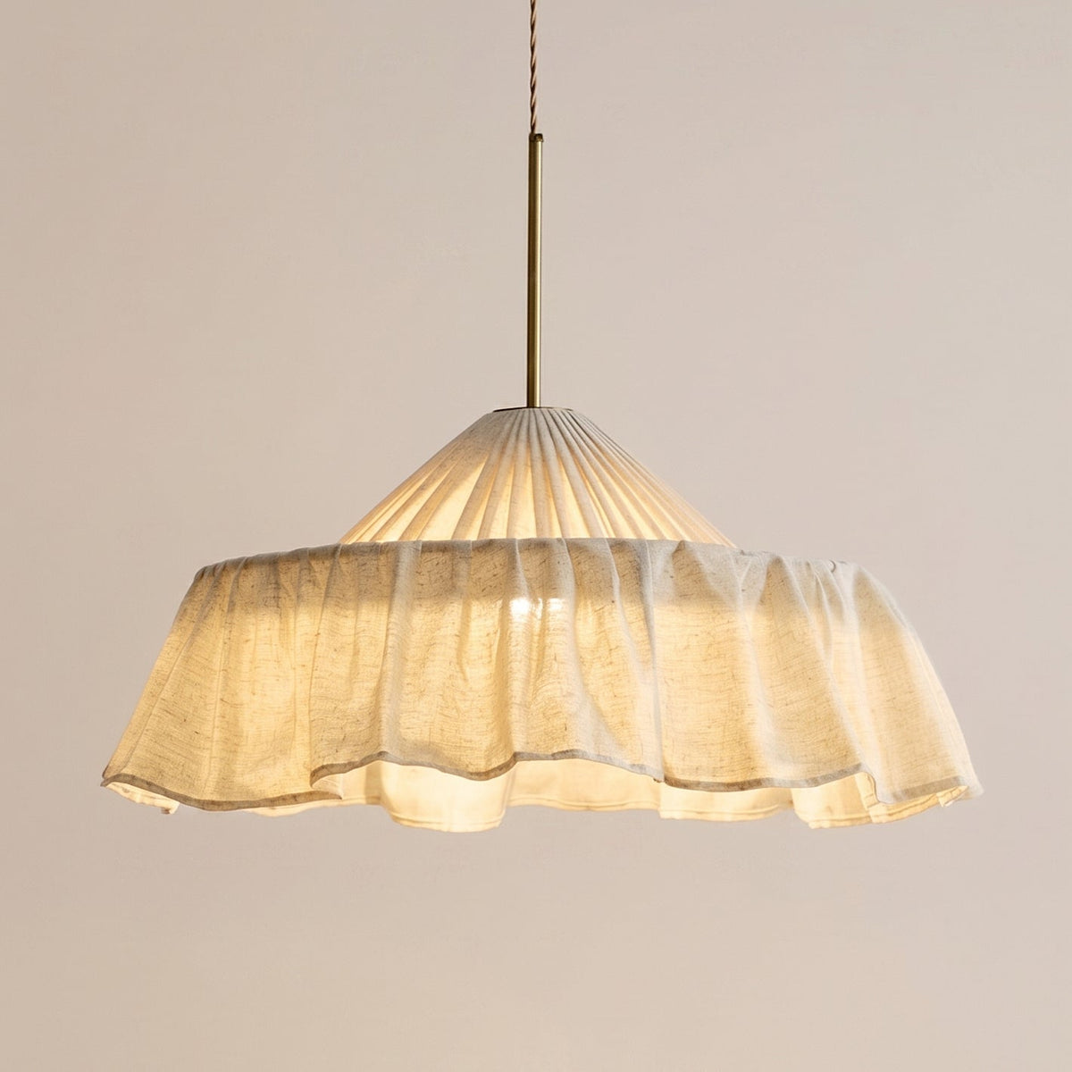 Viraueria Ruffle Pendant Light
