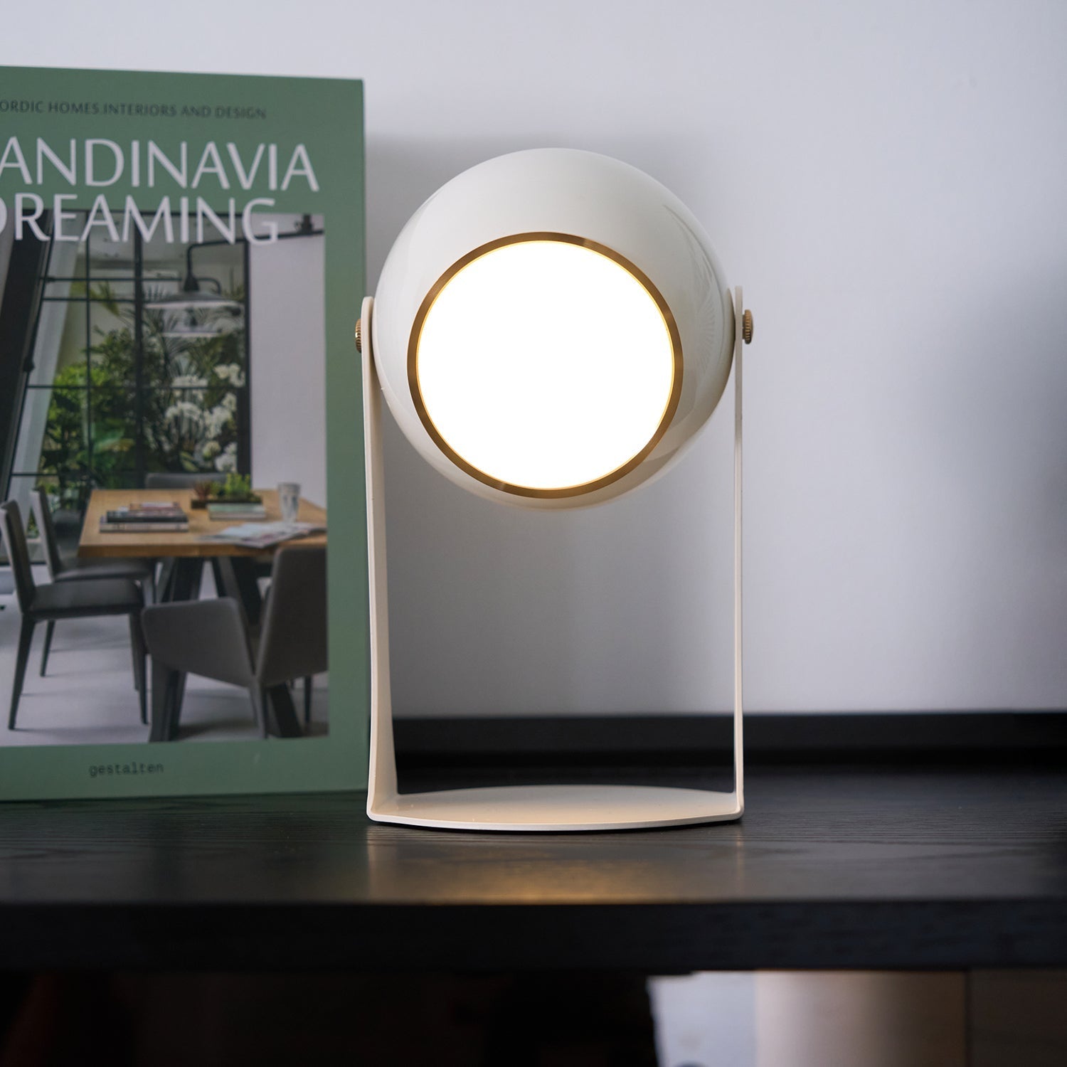 Ulsken Acrylic Minimalist Table Lamp-Neutral Decor