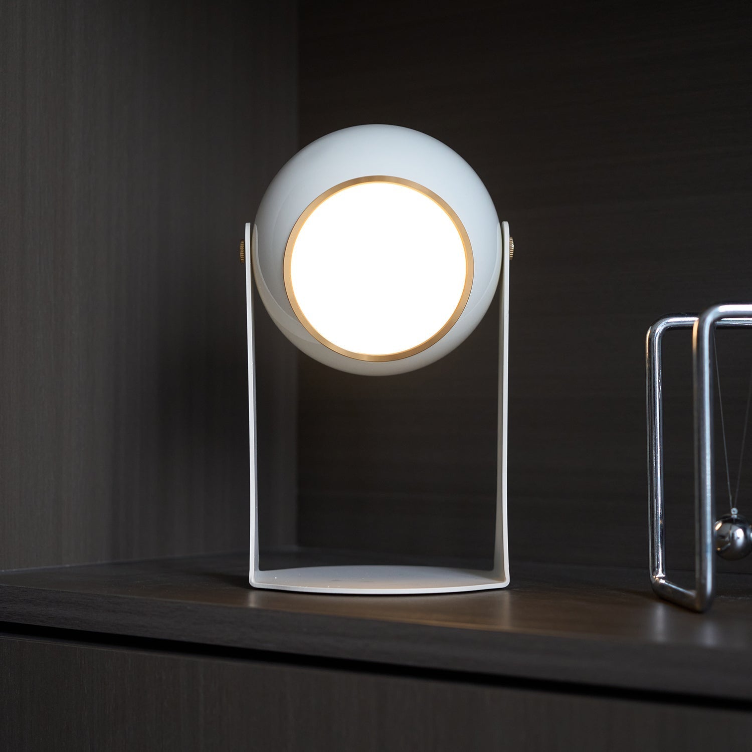 Ulsken Acrylic Minimalist Table Lamp-Neutral Decor