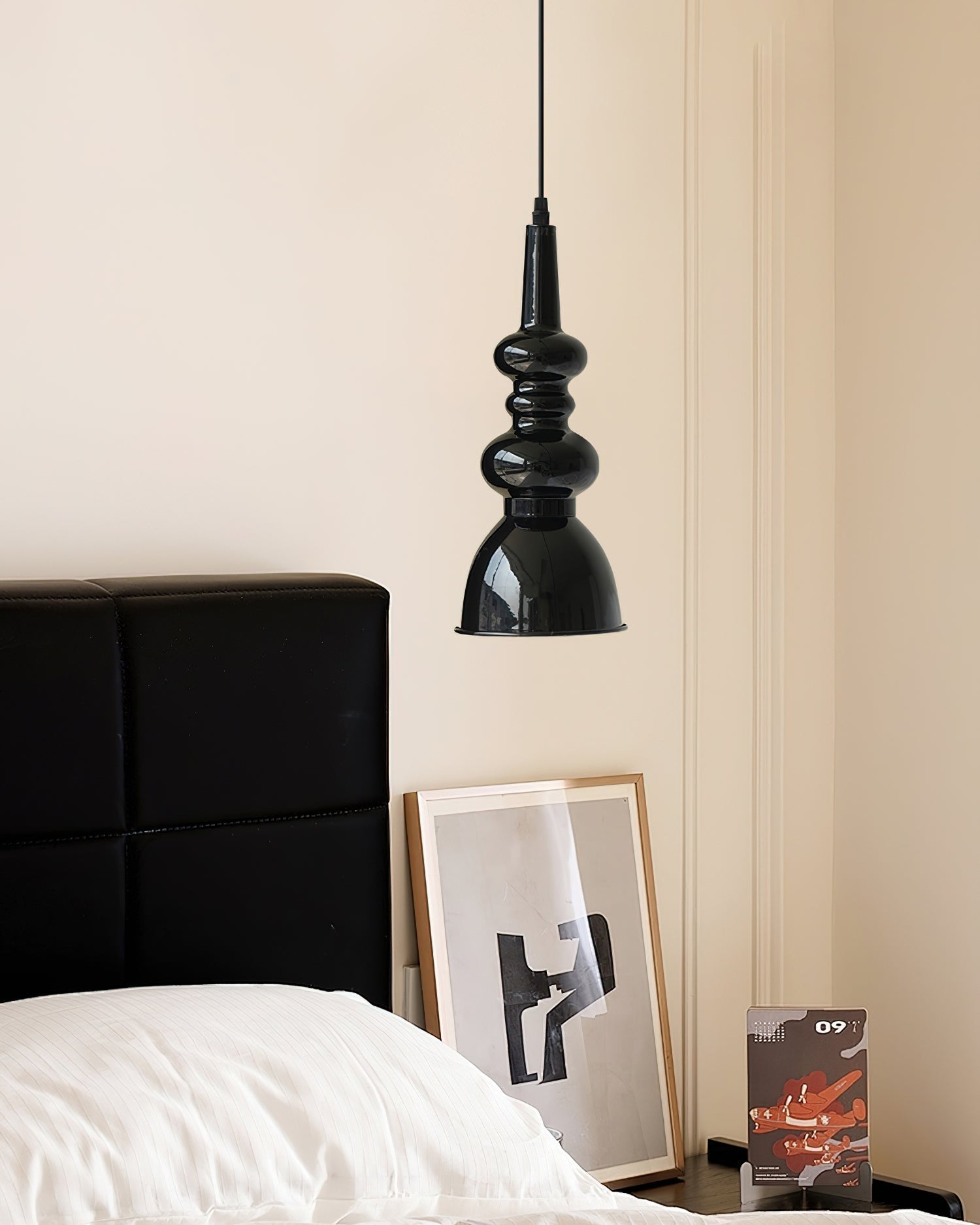 Hven Nordic Art Noir Pendant Light-Neutral Decor