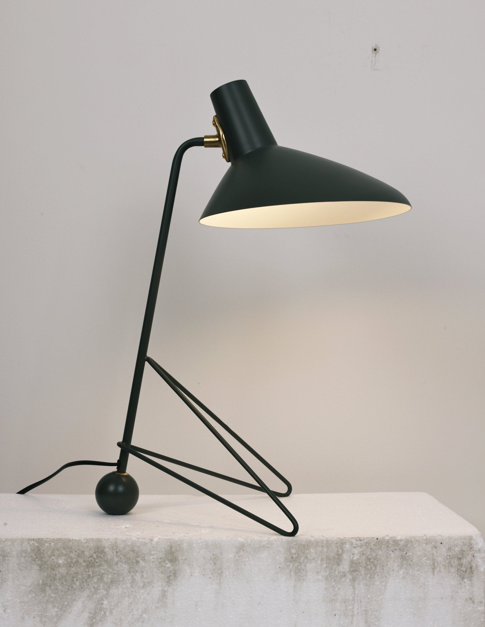 Pivot Industrial Table Lamp-Neutral Decor