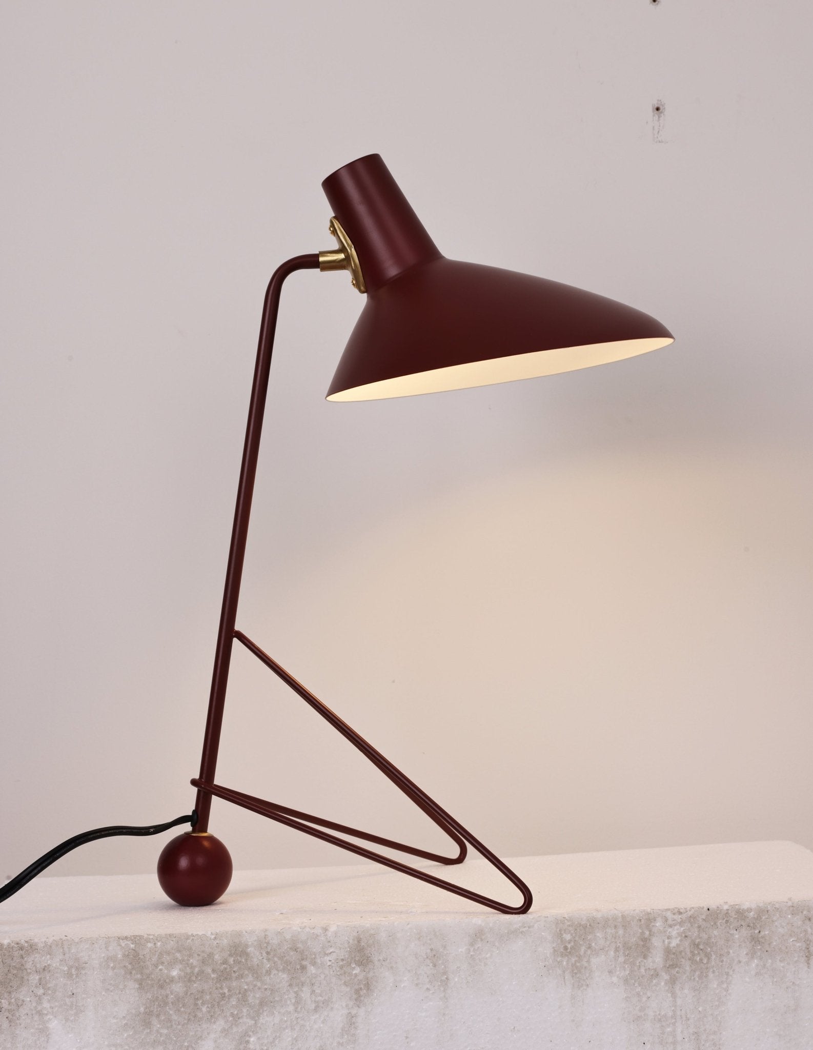Pivot Industrial Table Lamp-Neutral Decor