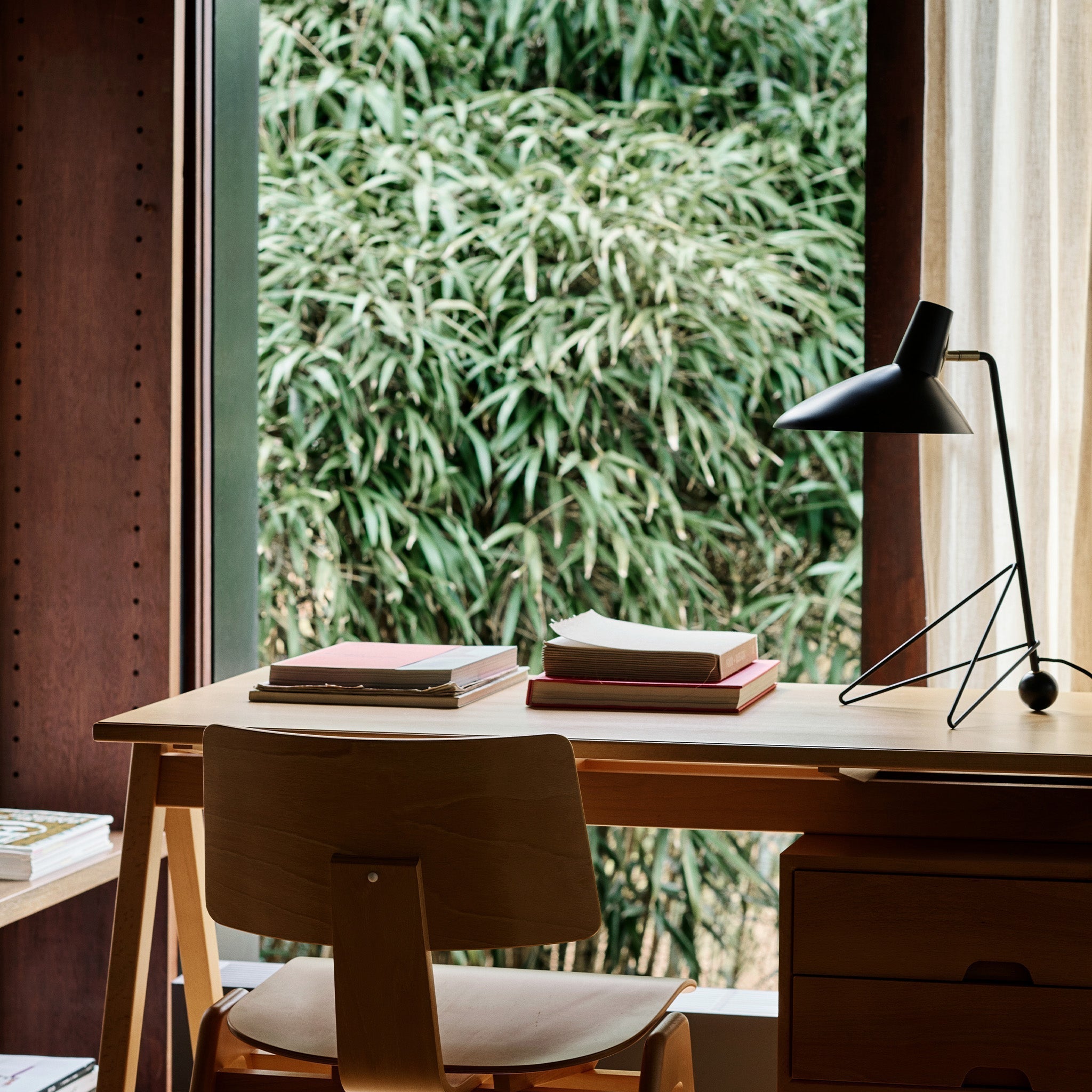 Pivot Industrial Table Lamp-Neutral Decor