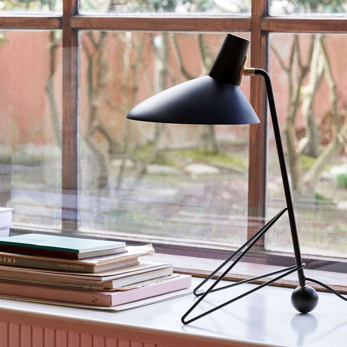 Pivot Industrial Table Lamp-Neutral Decor