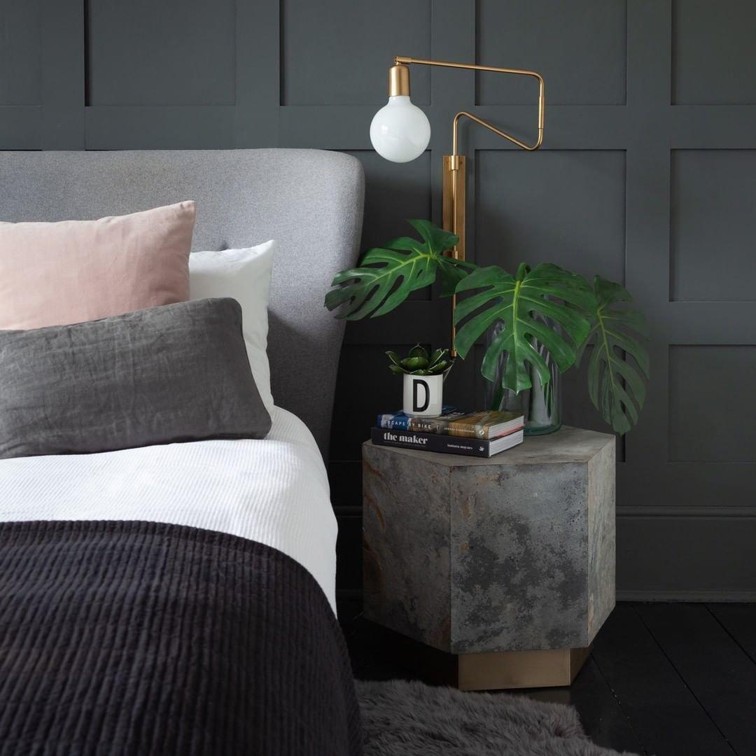 Elsoreth Modern Minimalist Swing Wall Lamp-Neutral Decor