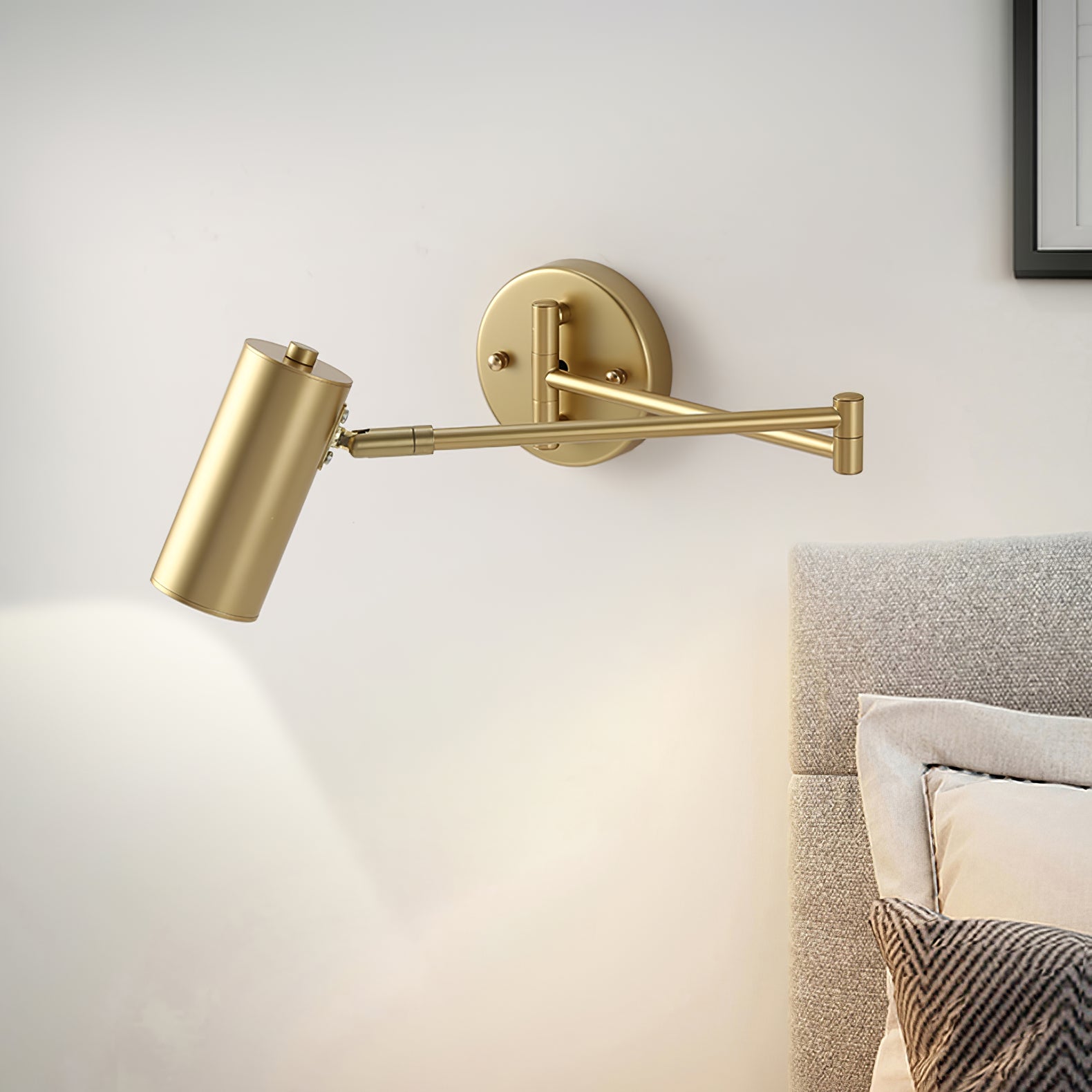 Lustra Wall Sconce Brass Swing Arm Adjustable-Neutral Decor