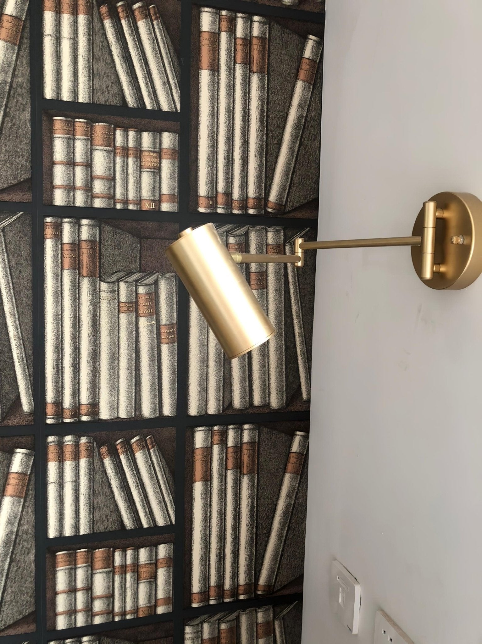 Lustra Wall Sconce Brass Swing Arm Adjustable-Neutral Decor