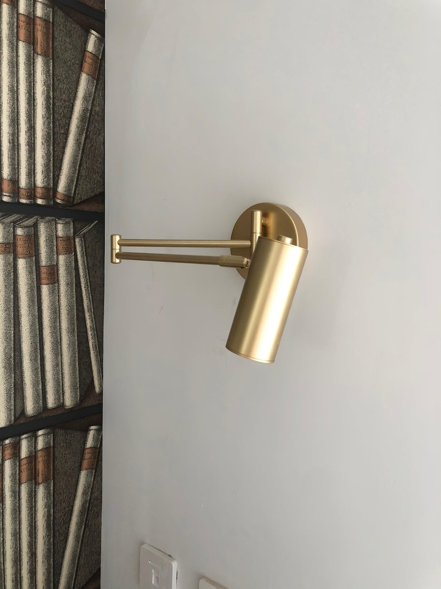 Lustra Wall Sconce Brass Swing Arm Adjustable-Neutral Decor