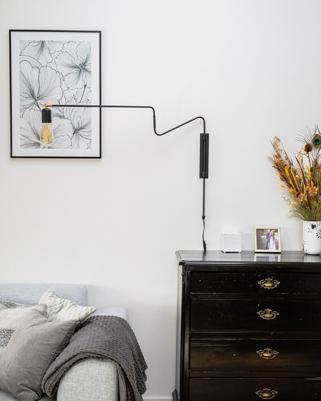 Vera Wall Lamp
